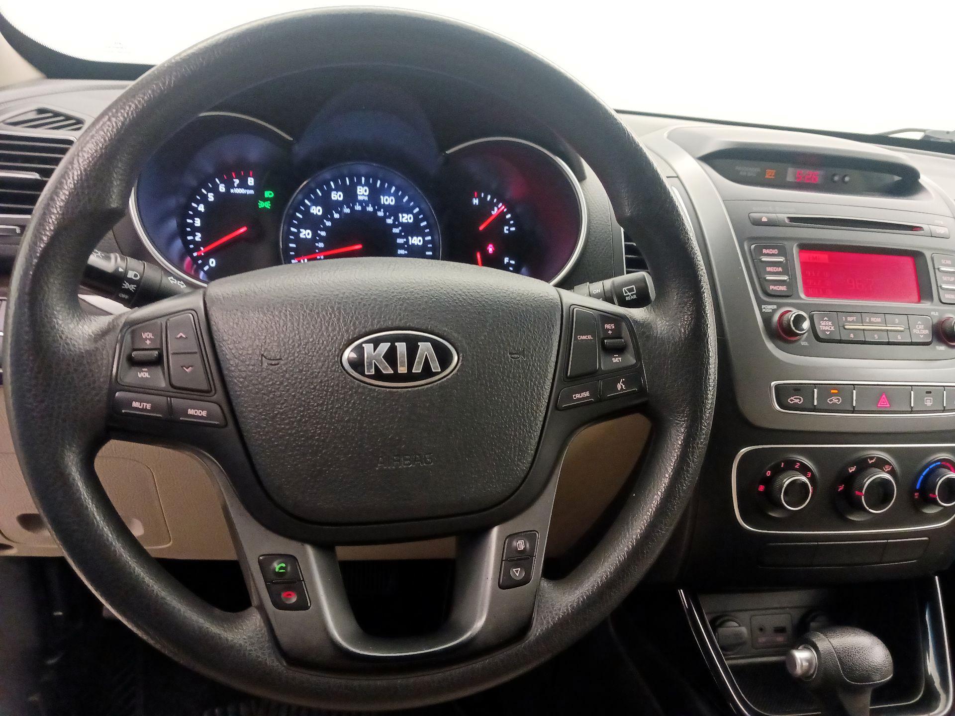 Thumbnail: 2014 Kia Sorento - 10
