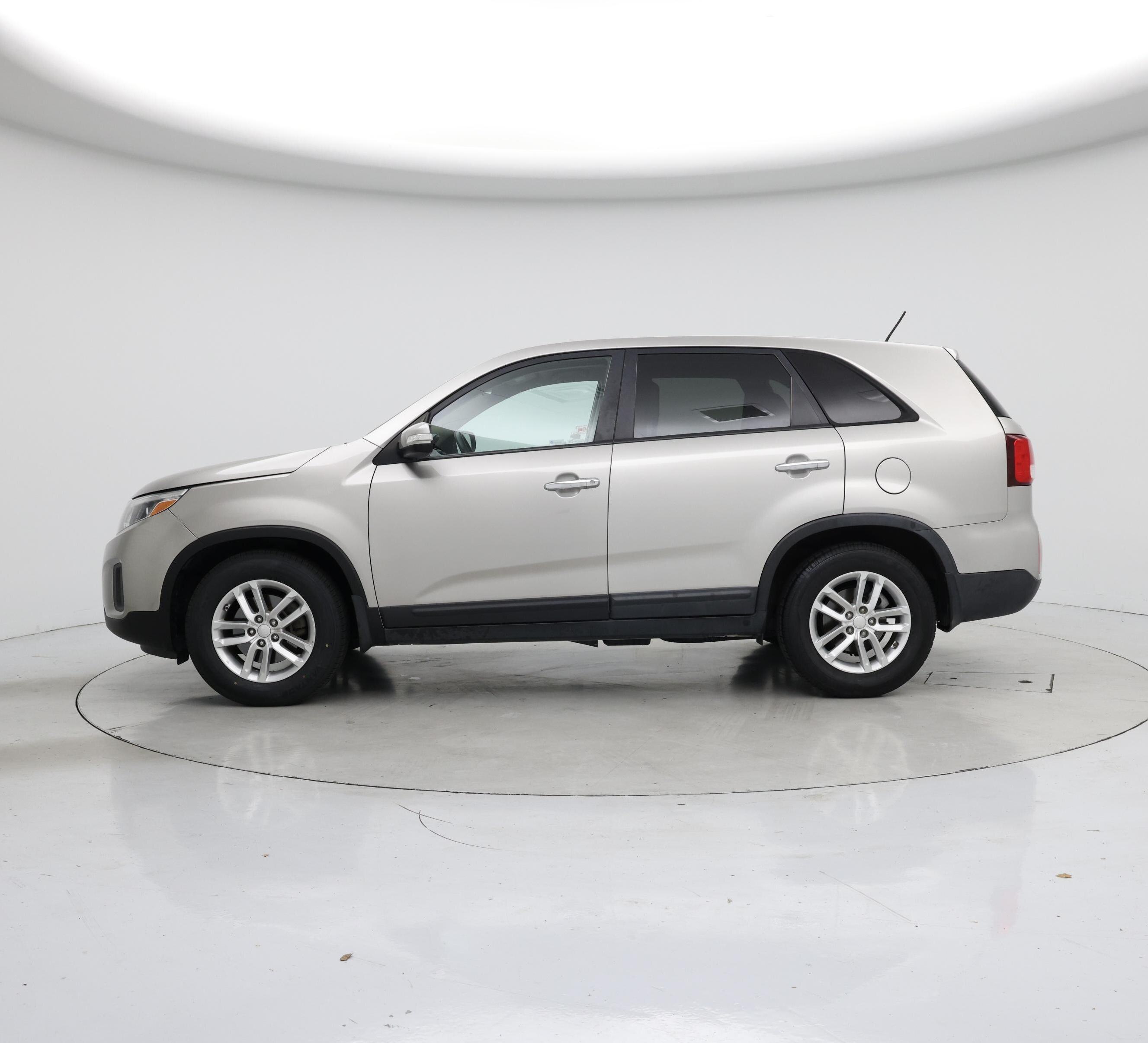 Thumbnail: 2014 Kia Sorento - 3