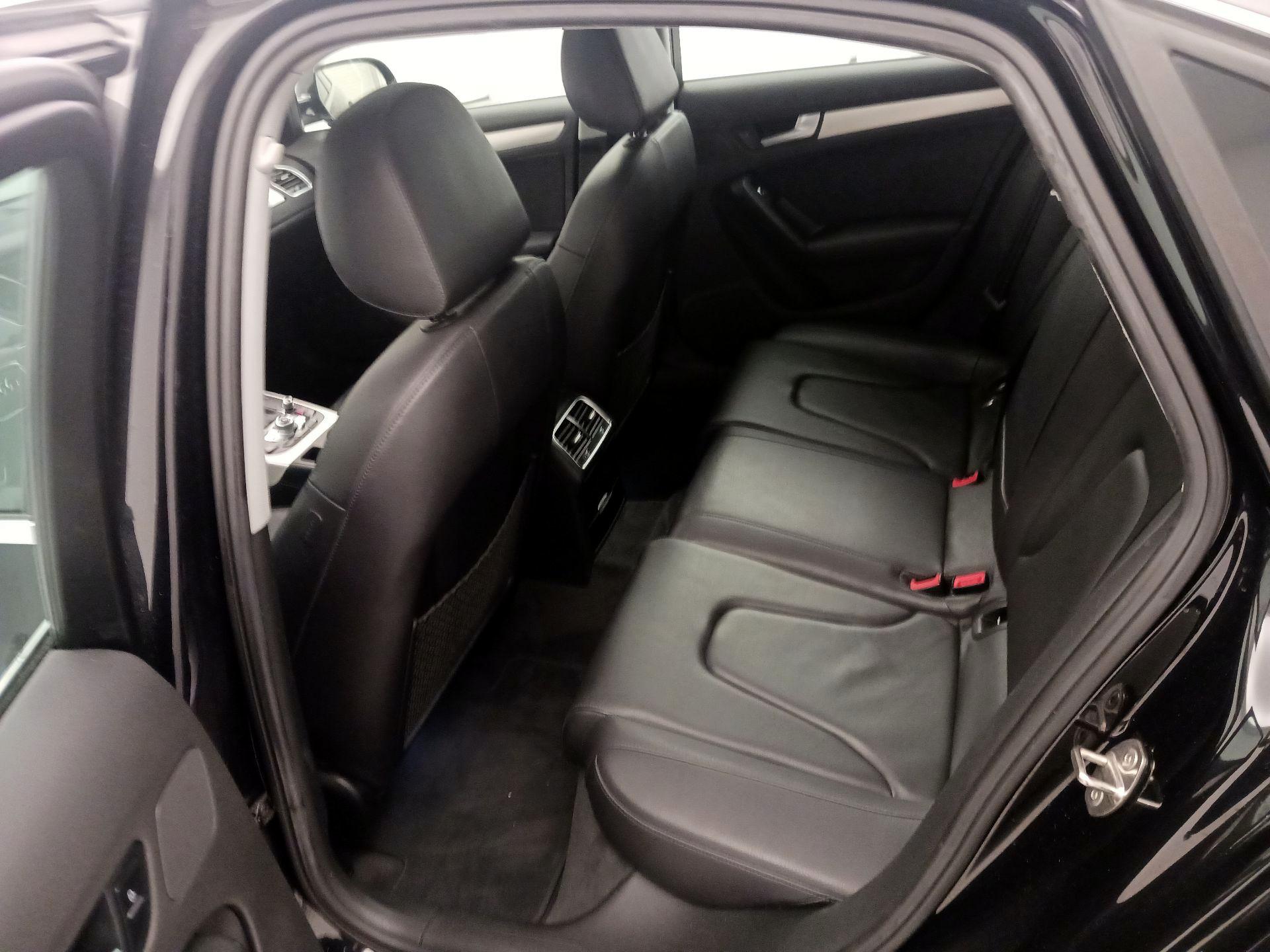 Thumbnail: 2014 Audi A4 - 19