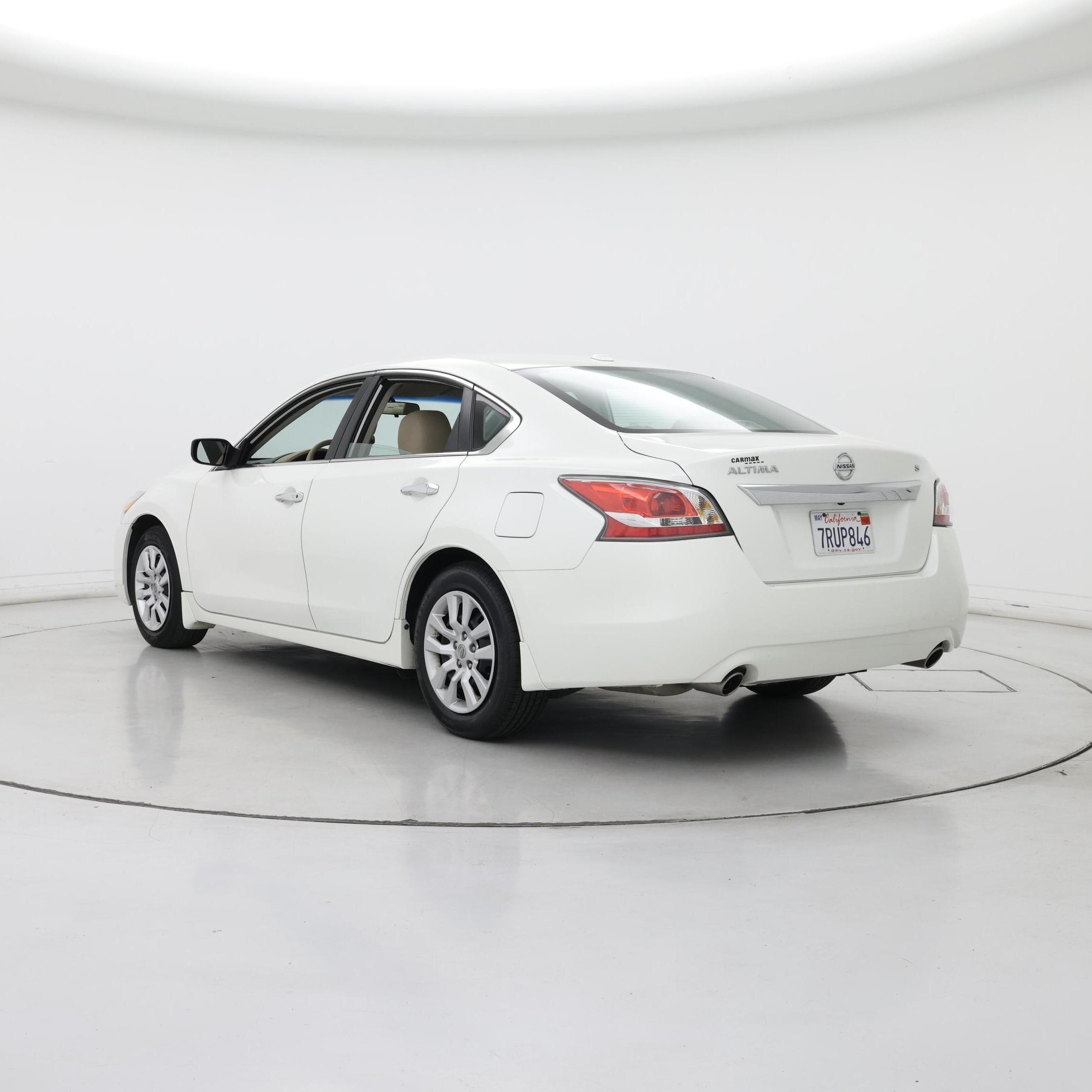 Thumbnail: 2015 Nissan Altima - 2