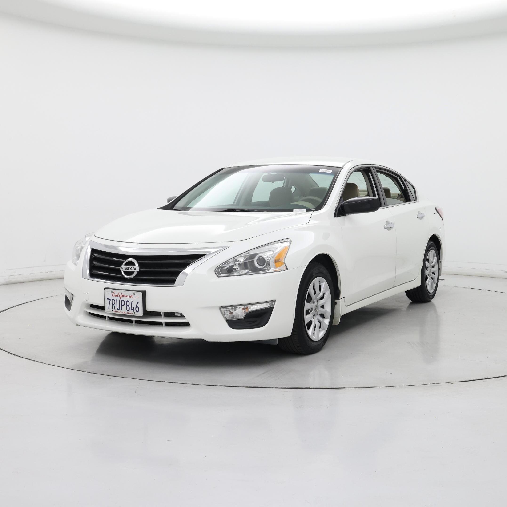 Thumbnail: 2015 Nissan Altima - 4