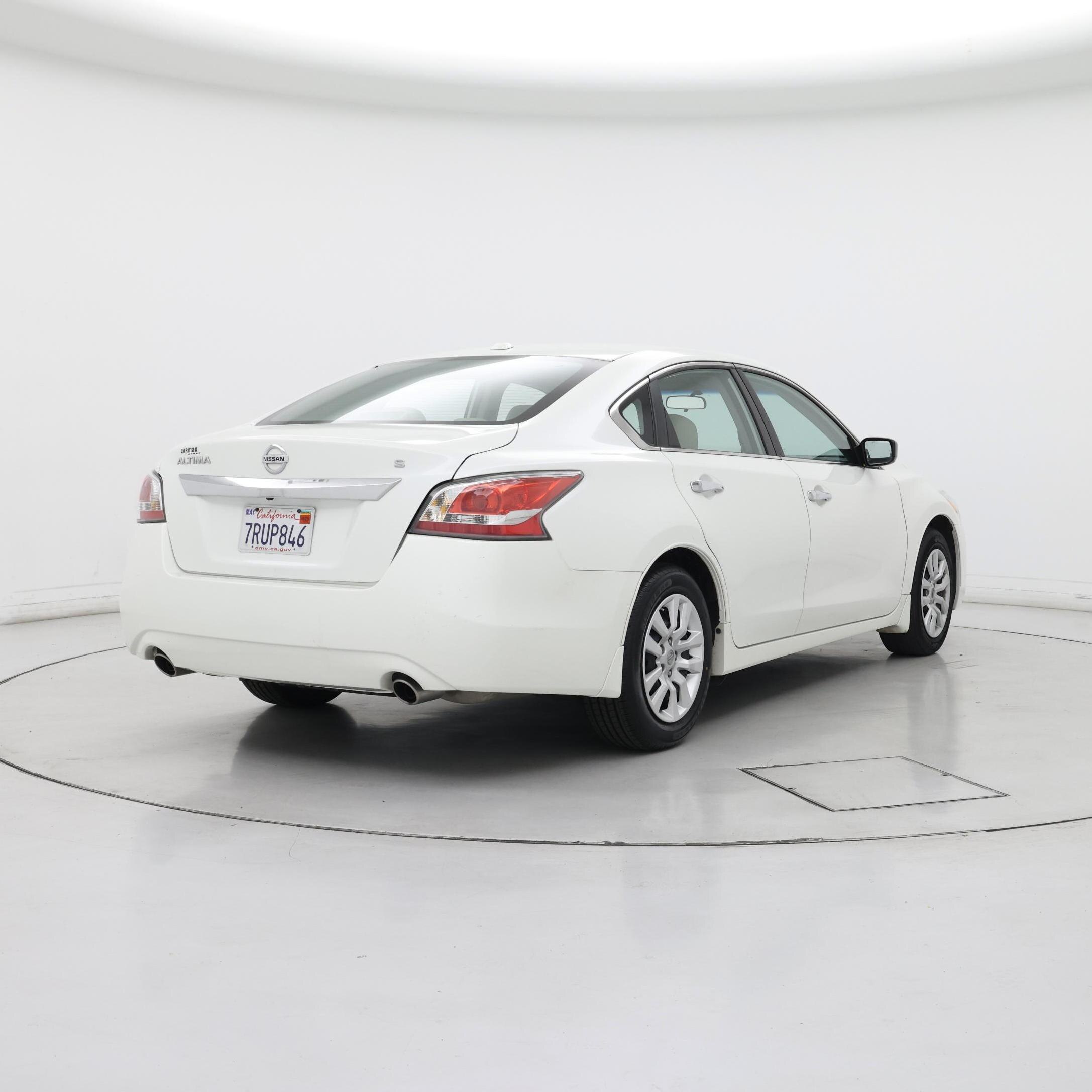 Thumbnail: 2015 Nissan Altima - 8