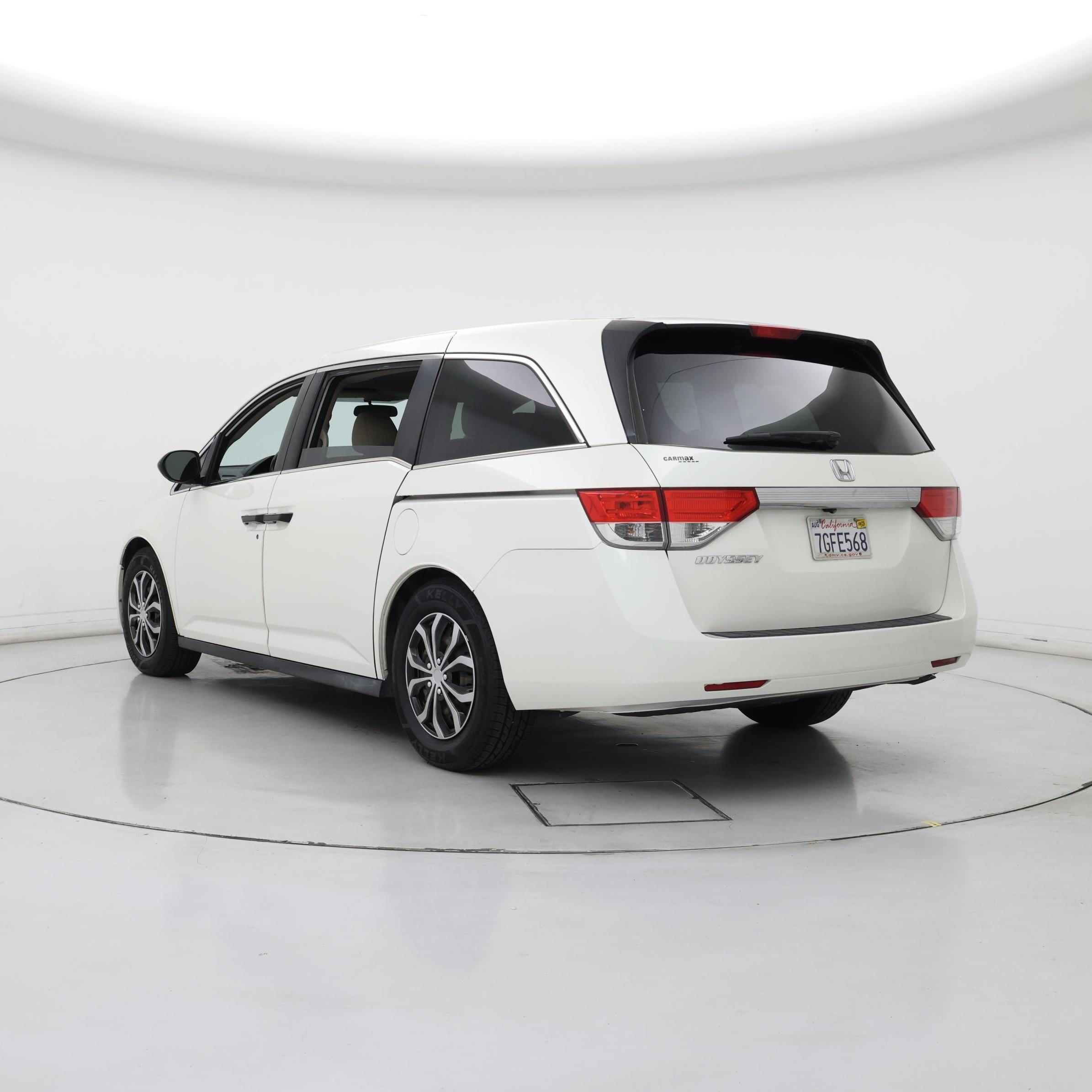 Thumbnail: 2014 Honda Odyssey - 2
