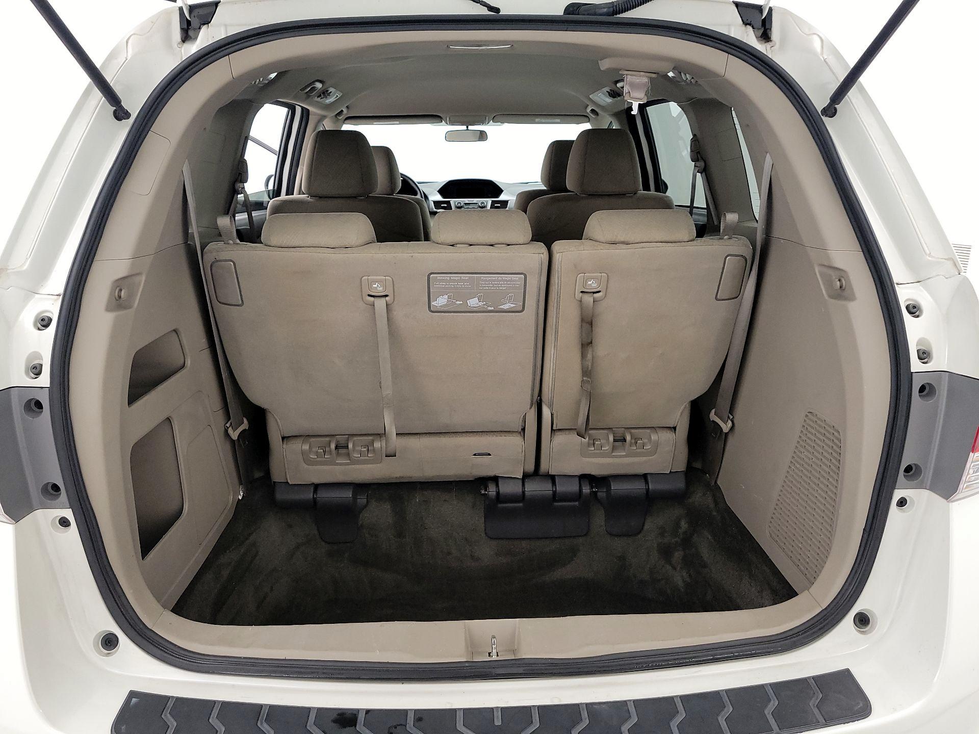 Thumbnail: 2014 Honda Odyssey - 20