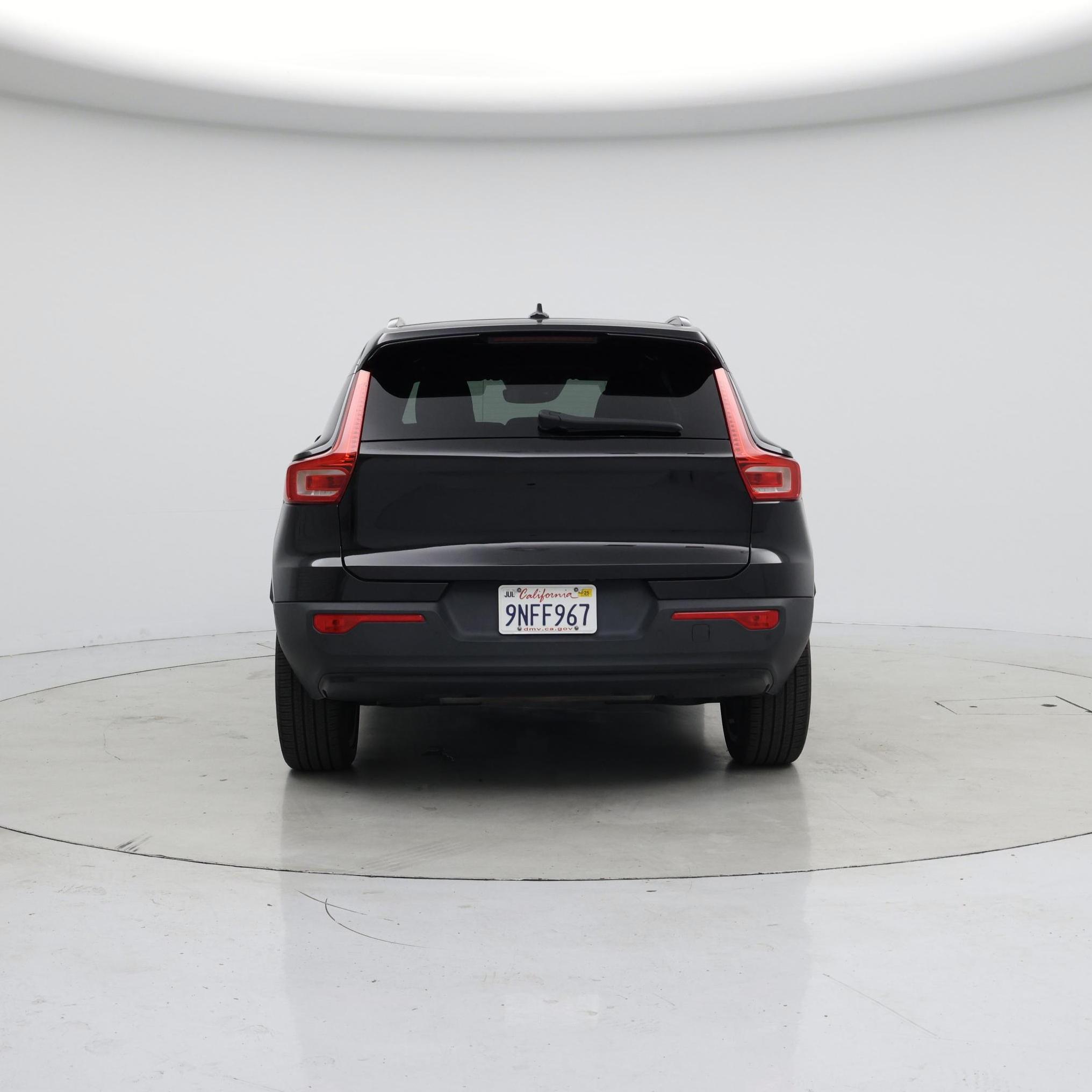 Thumbnail: 2021 Volvo XC40 - 6