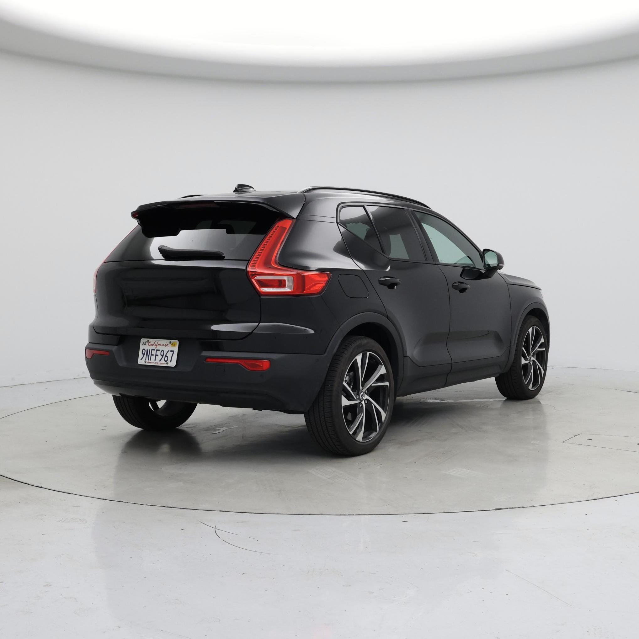 Thumbnail: 2021 Volvo XC40 - 8