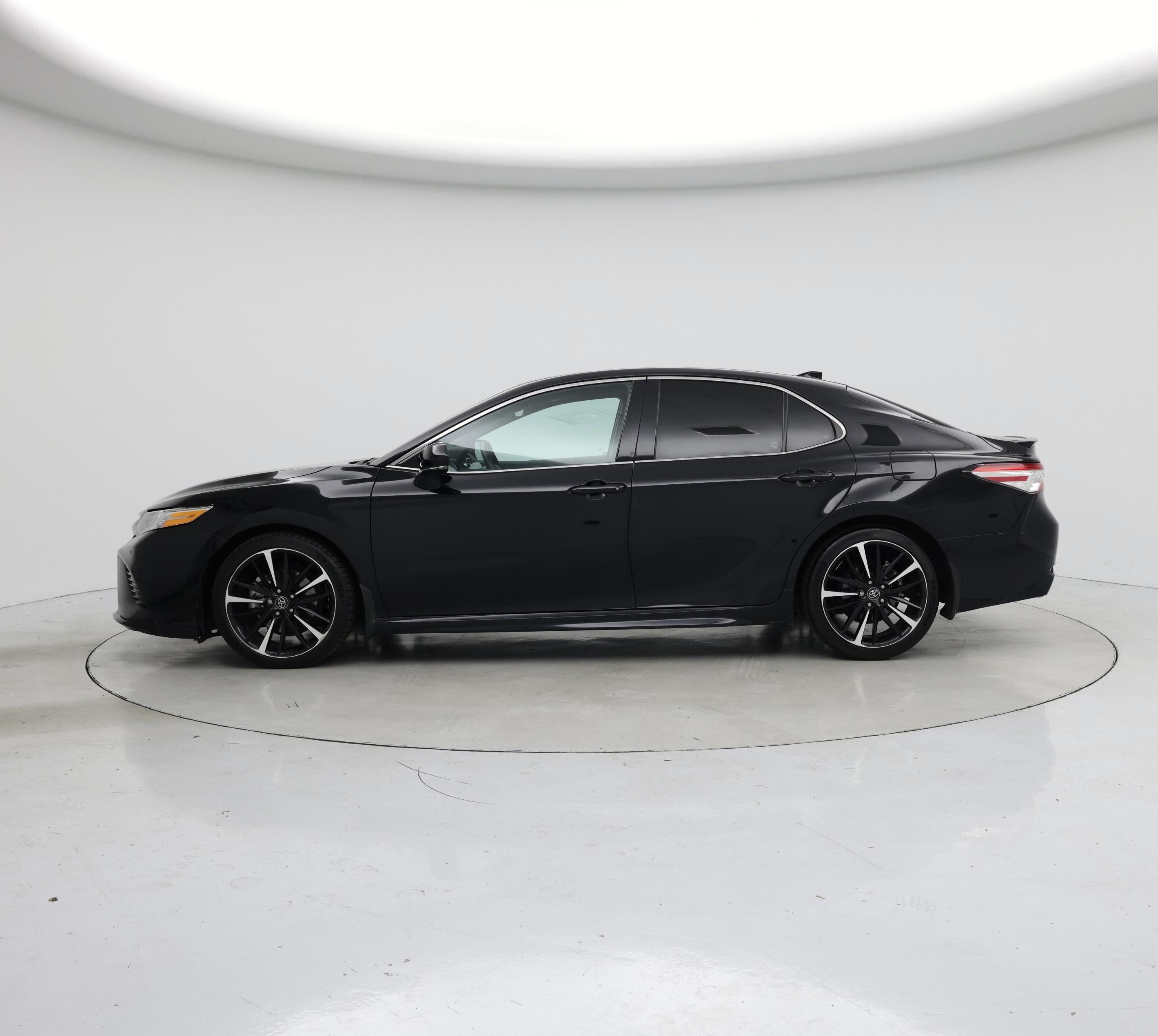 Thumbnail: 2020 Toyota Camry - 3