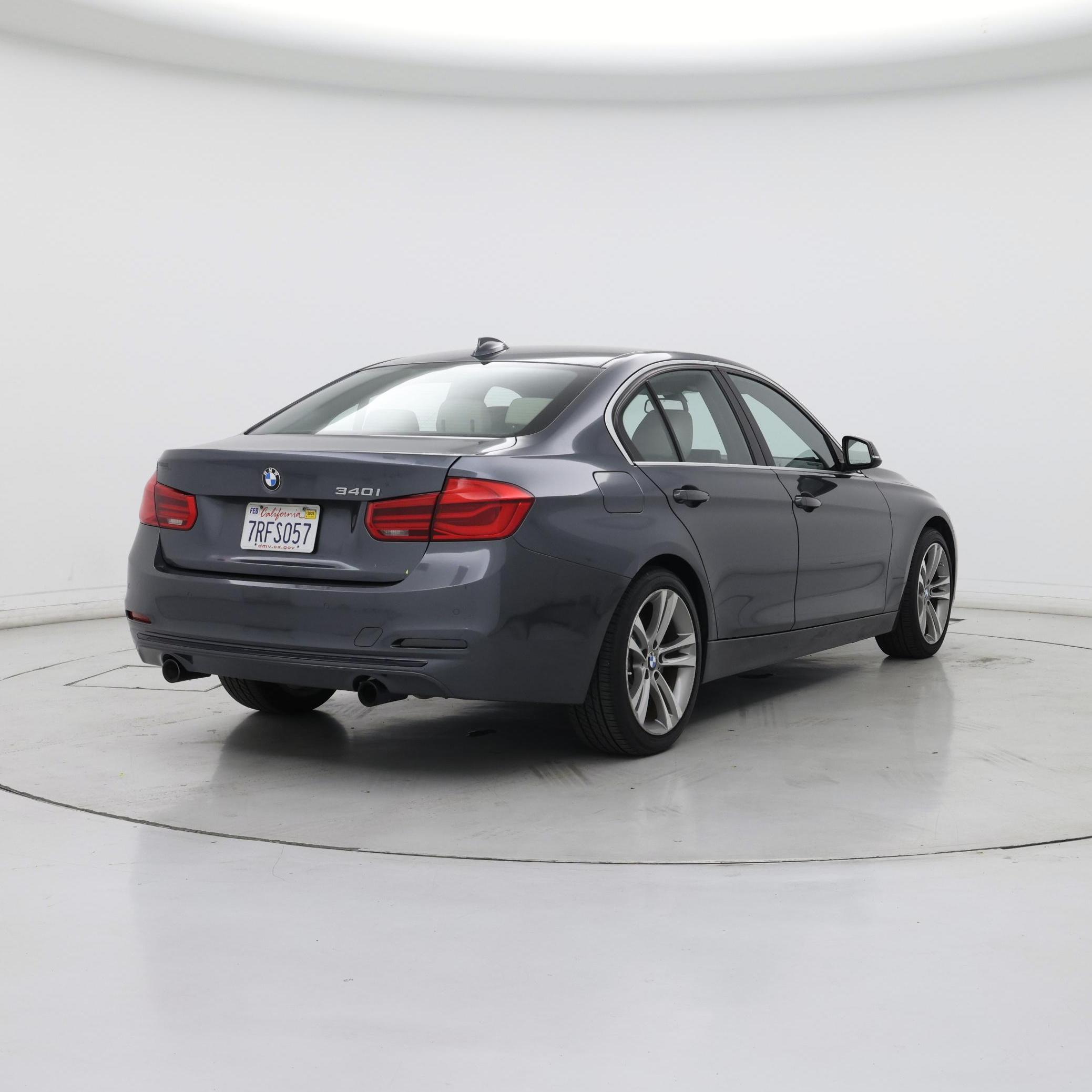 Thumbnail: 2016 BMW 3 Series - 8
