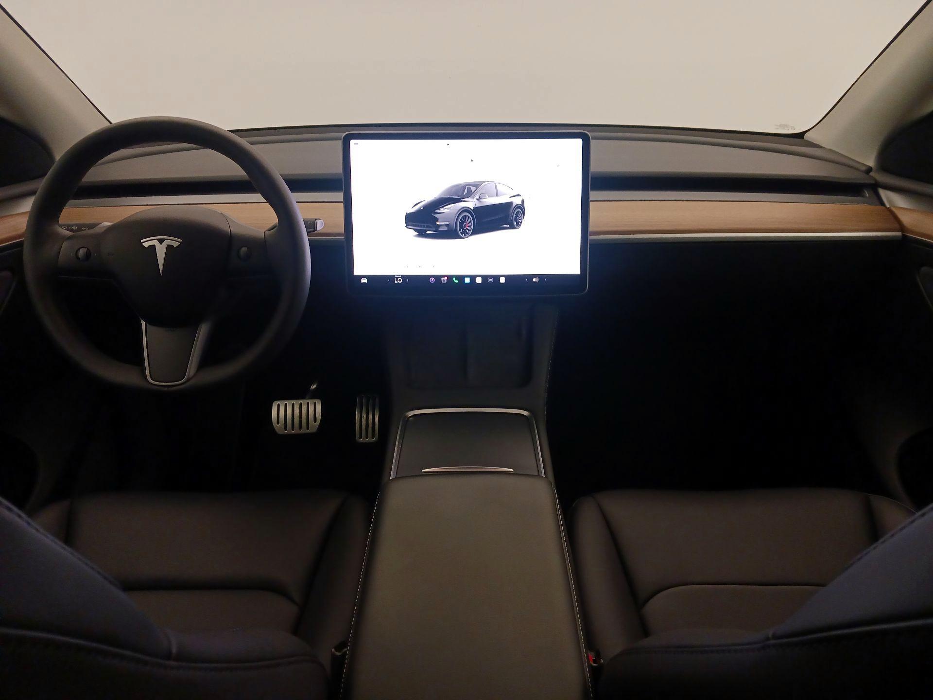 Thumbnail: 2023 Tesla Model Y - 9