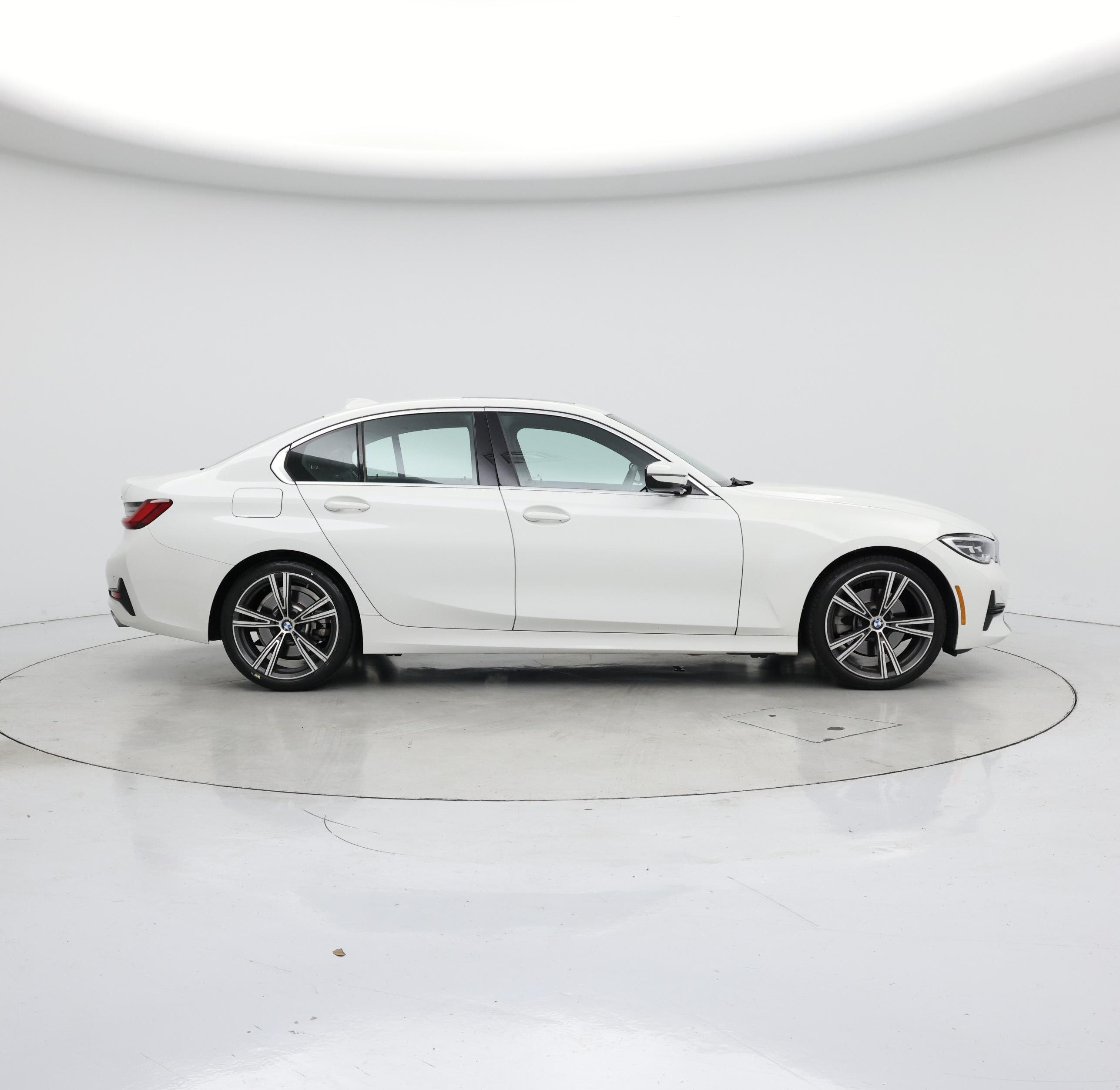 Thumbnail: 2022 BMW 3 Series - 7