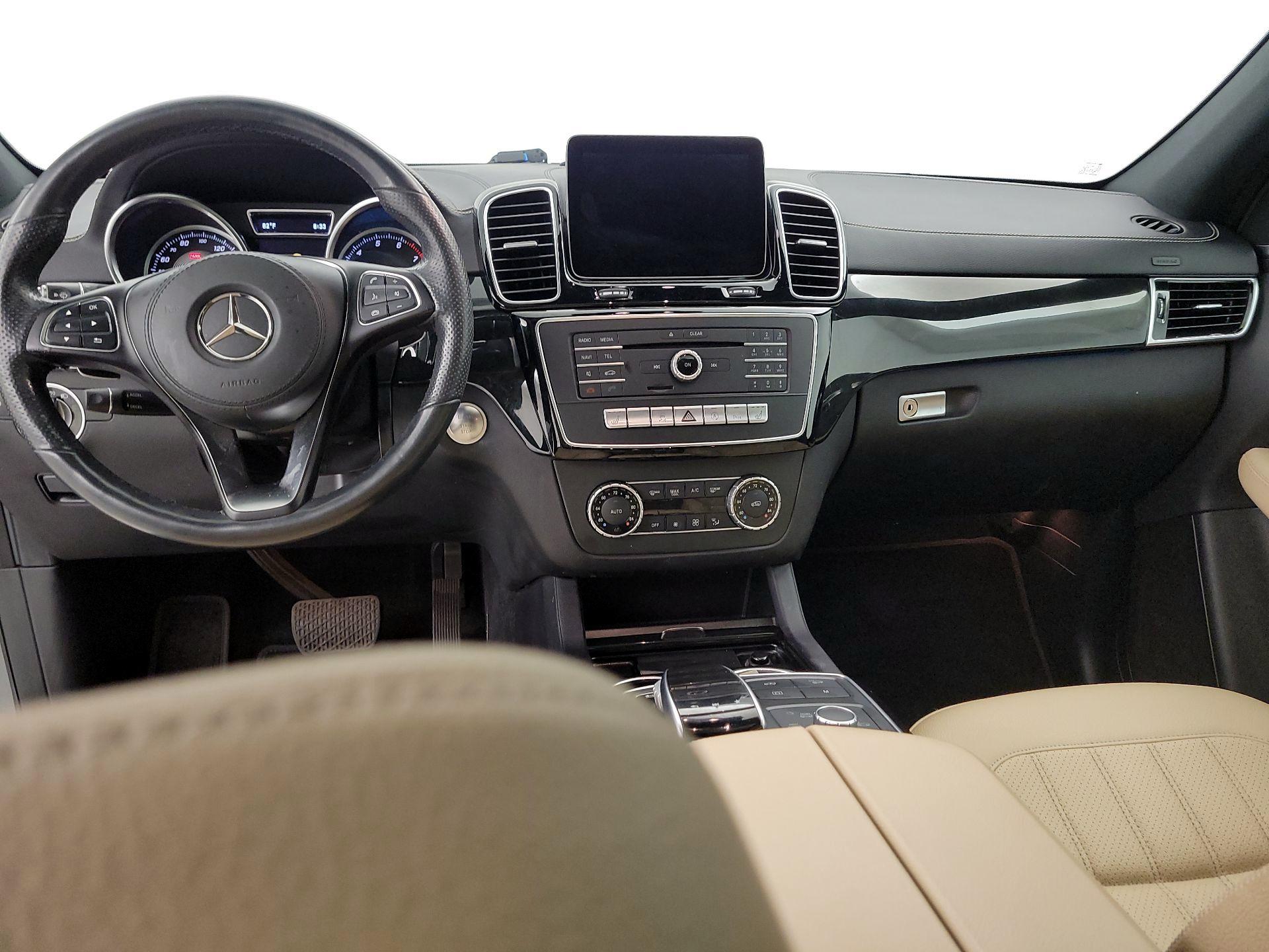 Thumbnail: 2018 Mercedes-Benz GLS - 9