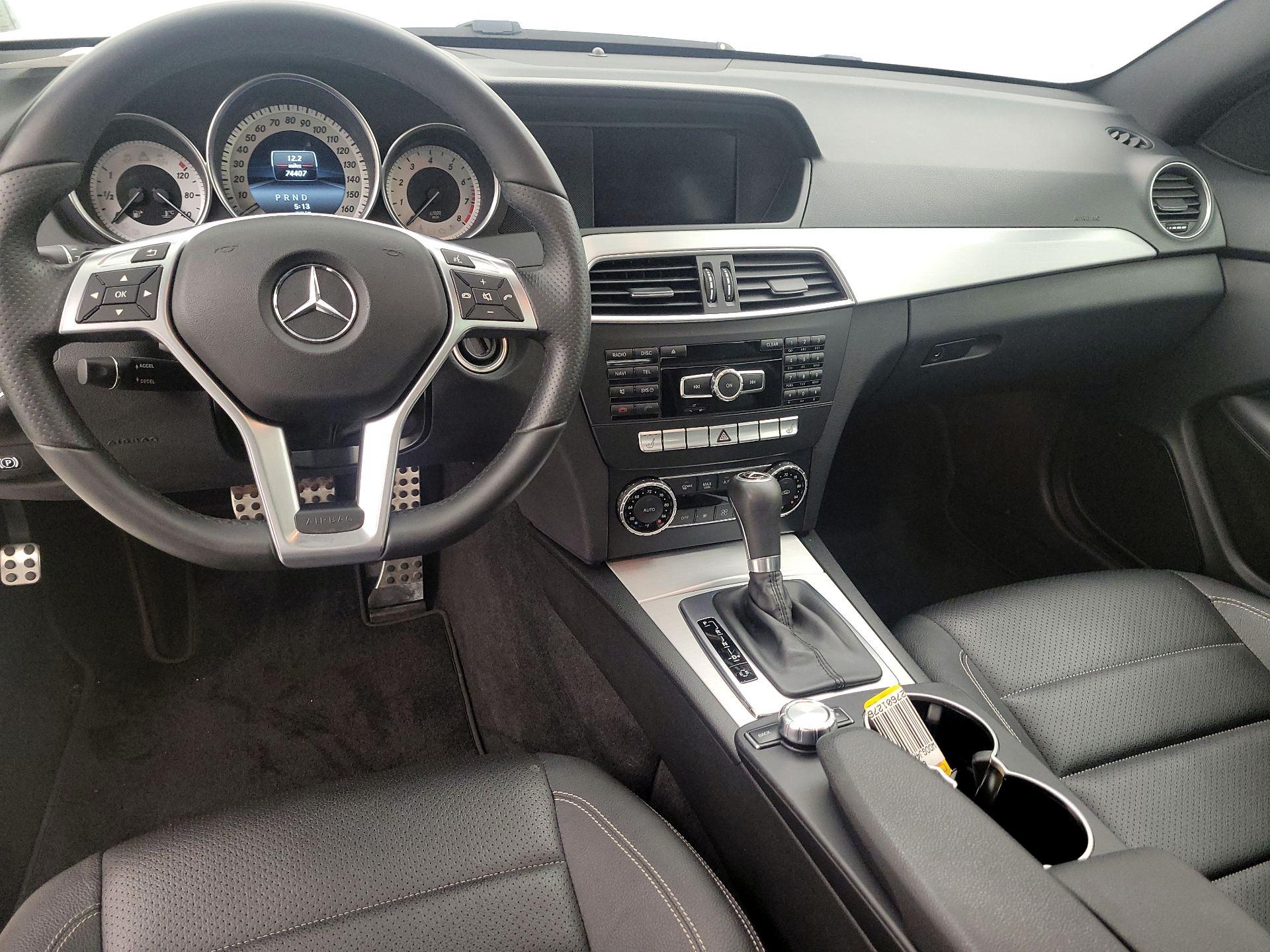 Thumbnail: 2015 Mercedes-Benz C-Class - 9