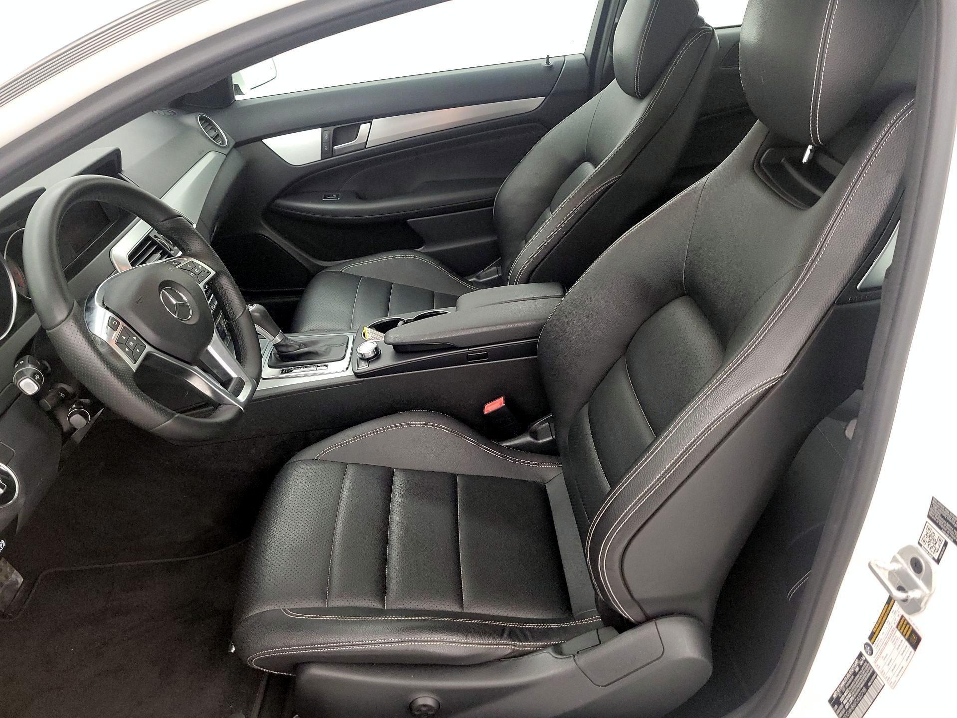 Thumbnail: 2015 Mercedes-Benz C-Class - 11