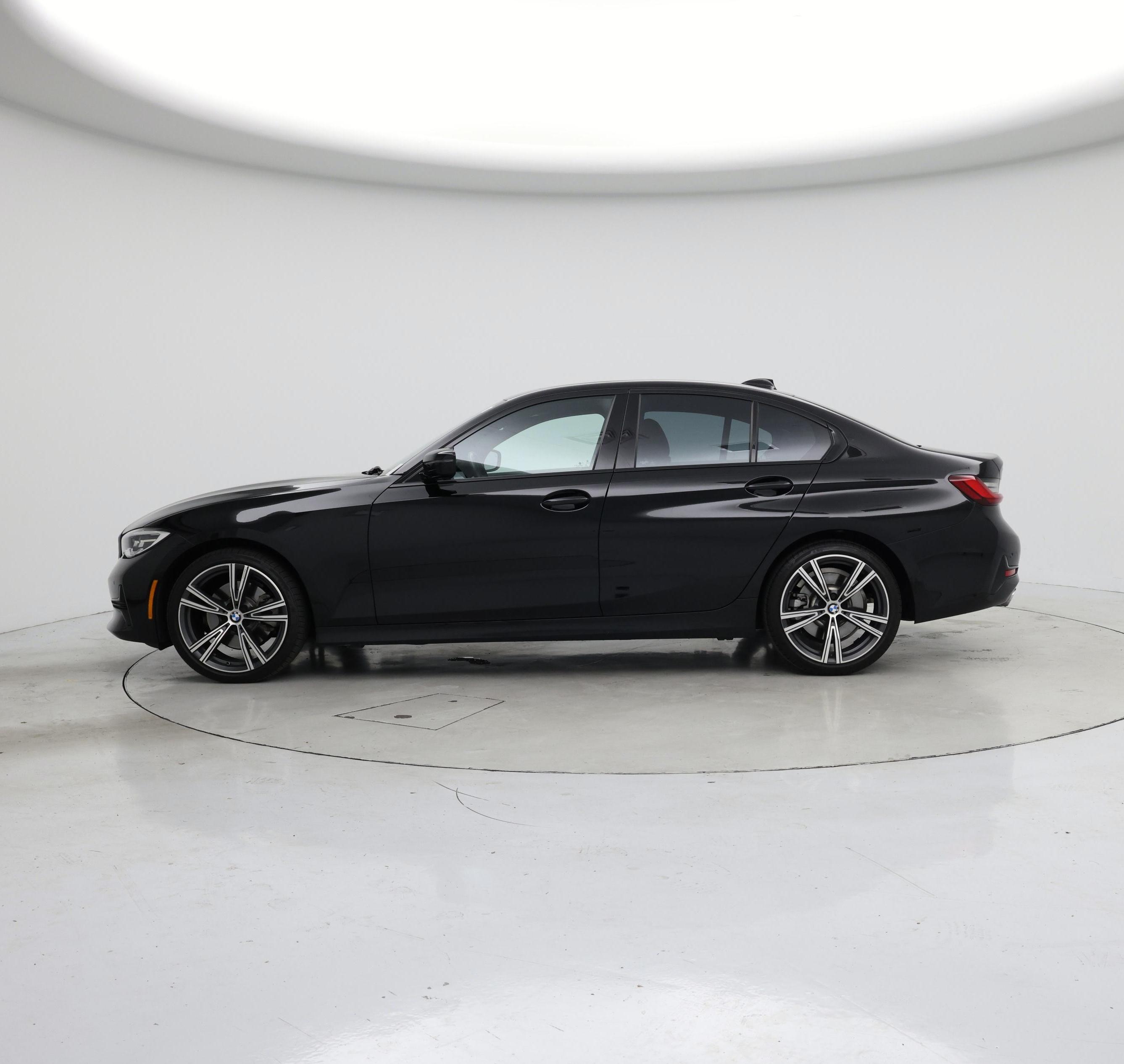 Thumbnail: 2022 BMW 3 Series - 3