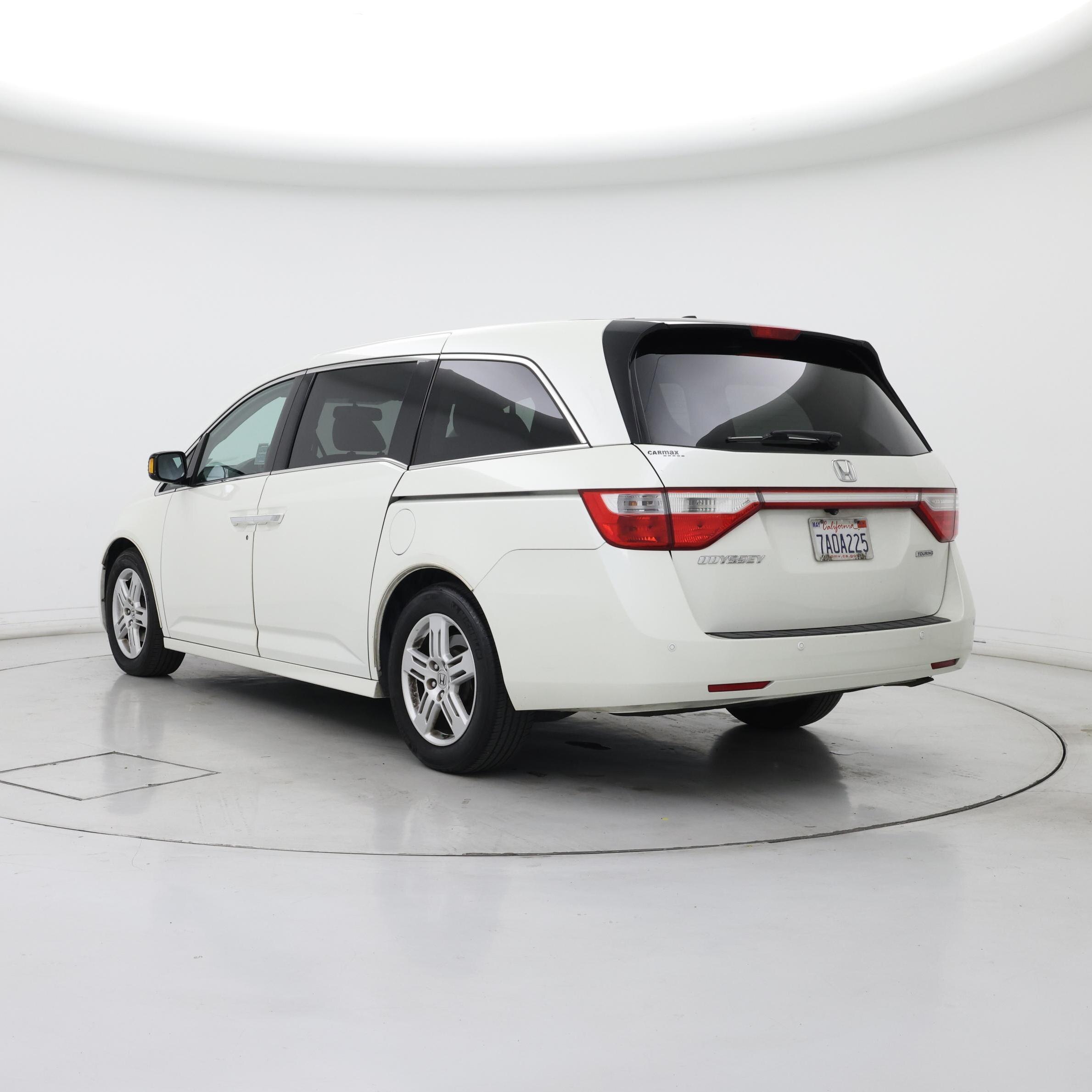 Thumbnail: 2013 Honda Odyssey - 2