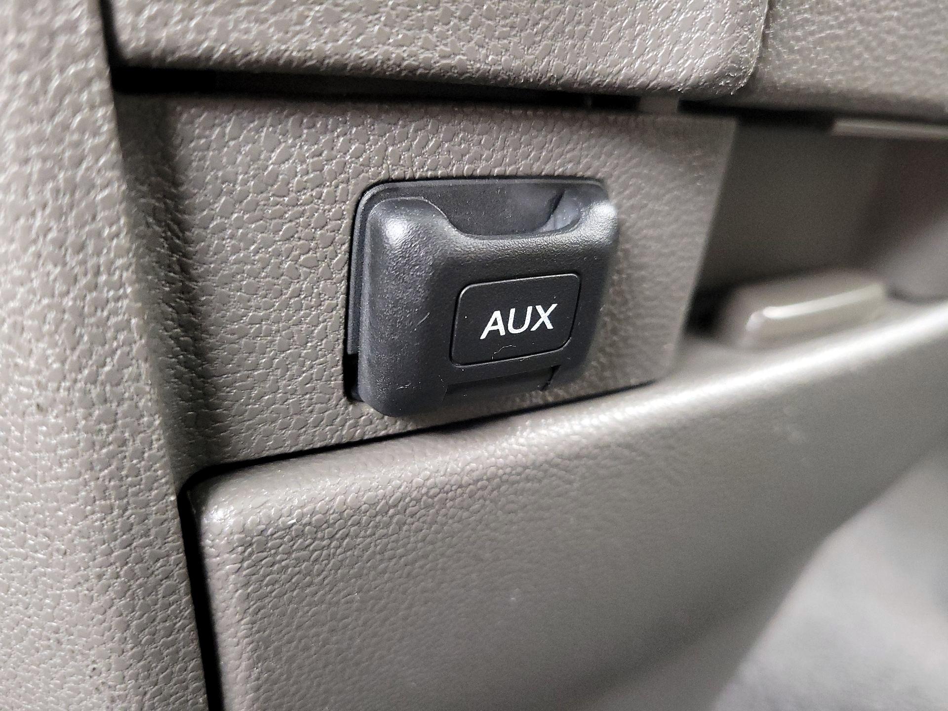 Thumbnail: 2013 Honda Odyssey - 19