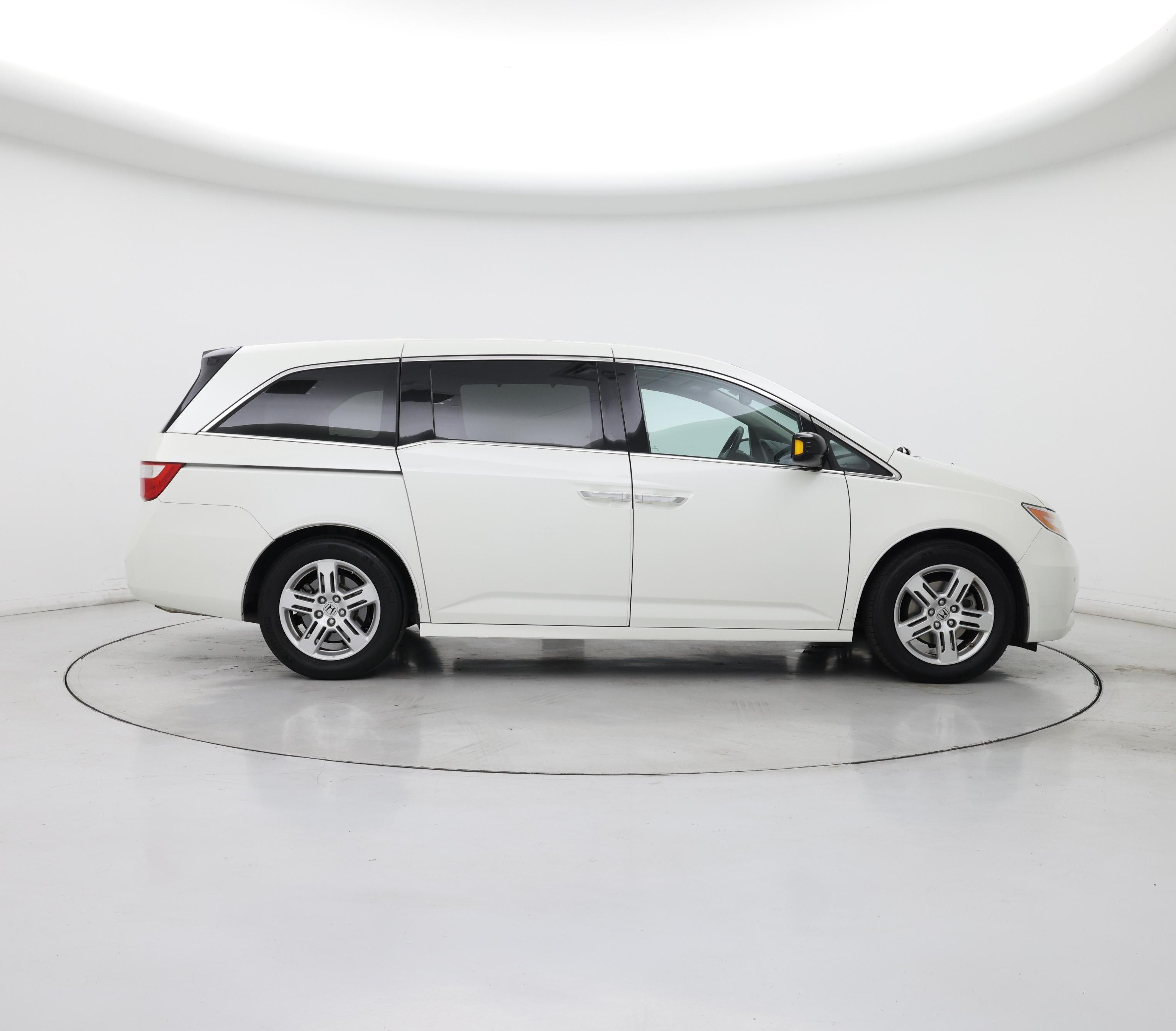Thumbnail: 2013 Honda Odyssey - 7