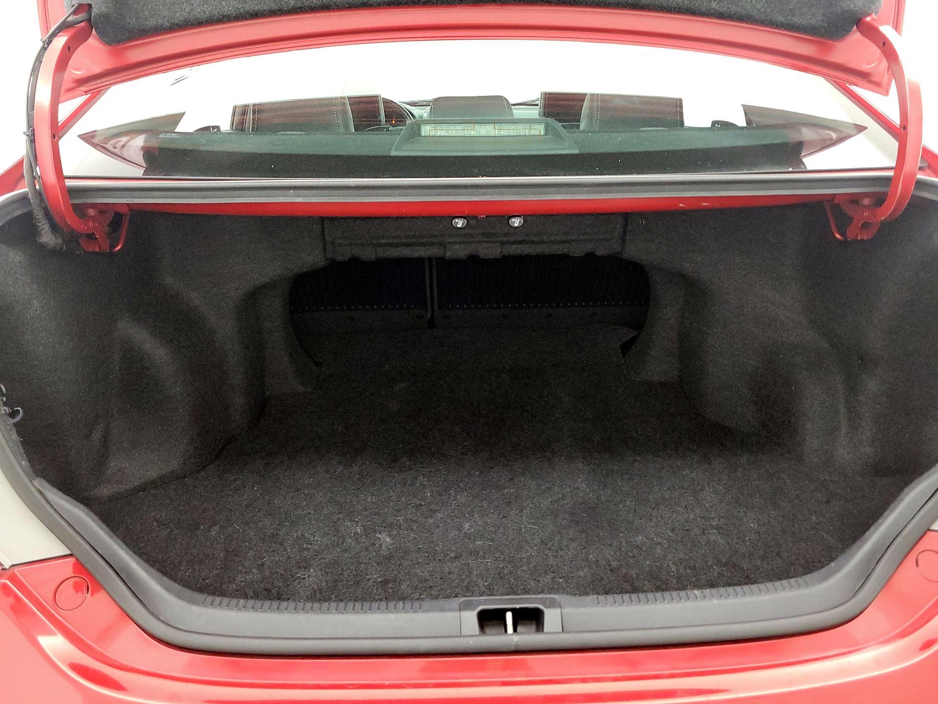 Thumbnail: 2013 Toyota Camry - 19