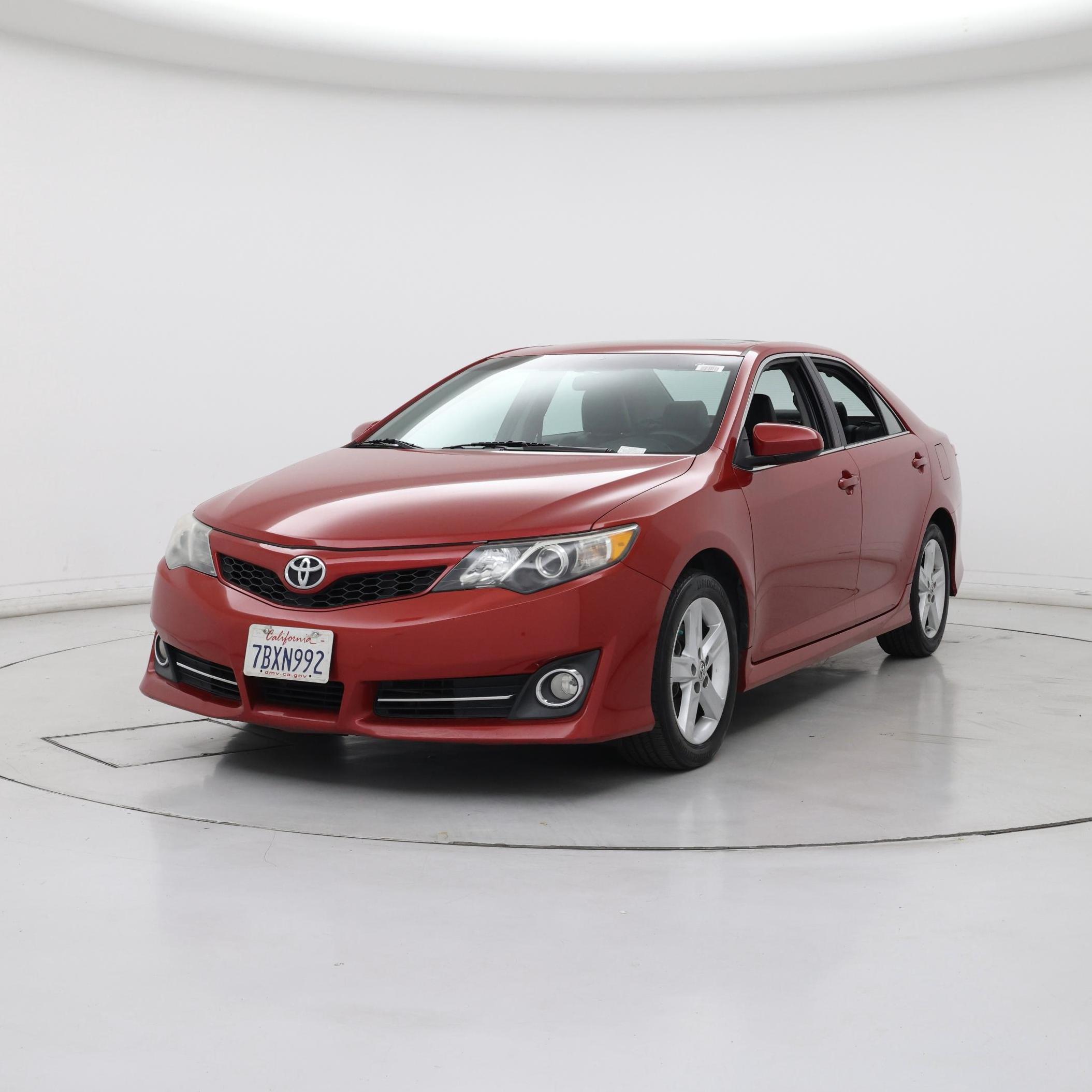 Thumbnail: 2013 Toyota Camry - 4