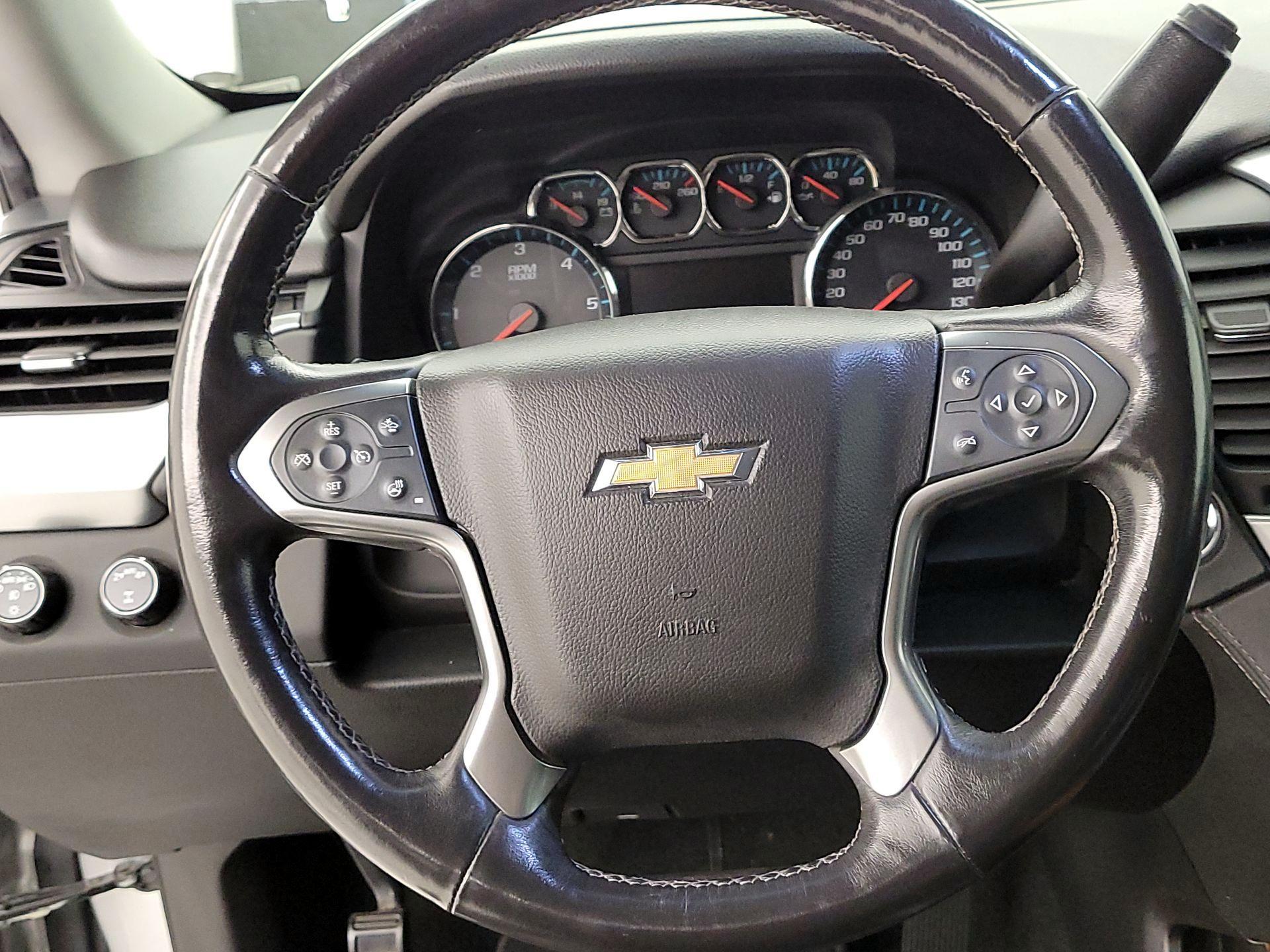 Thumbnail: 2017 Chevrolet Suburban - 10