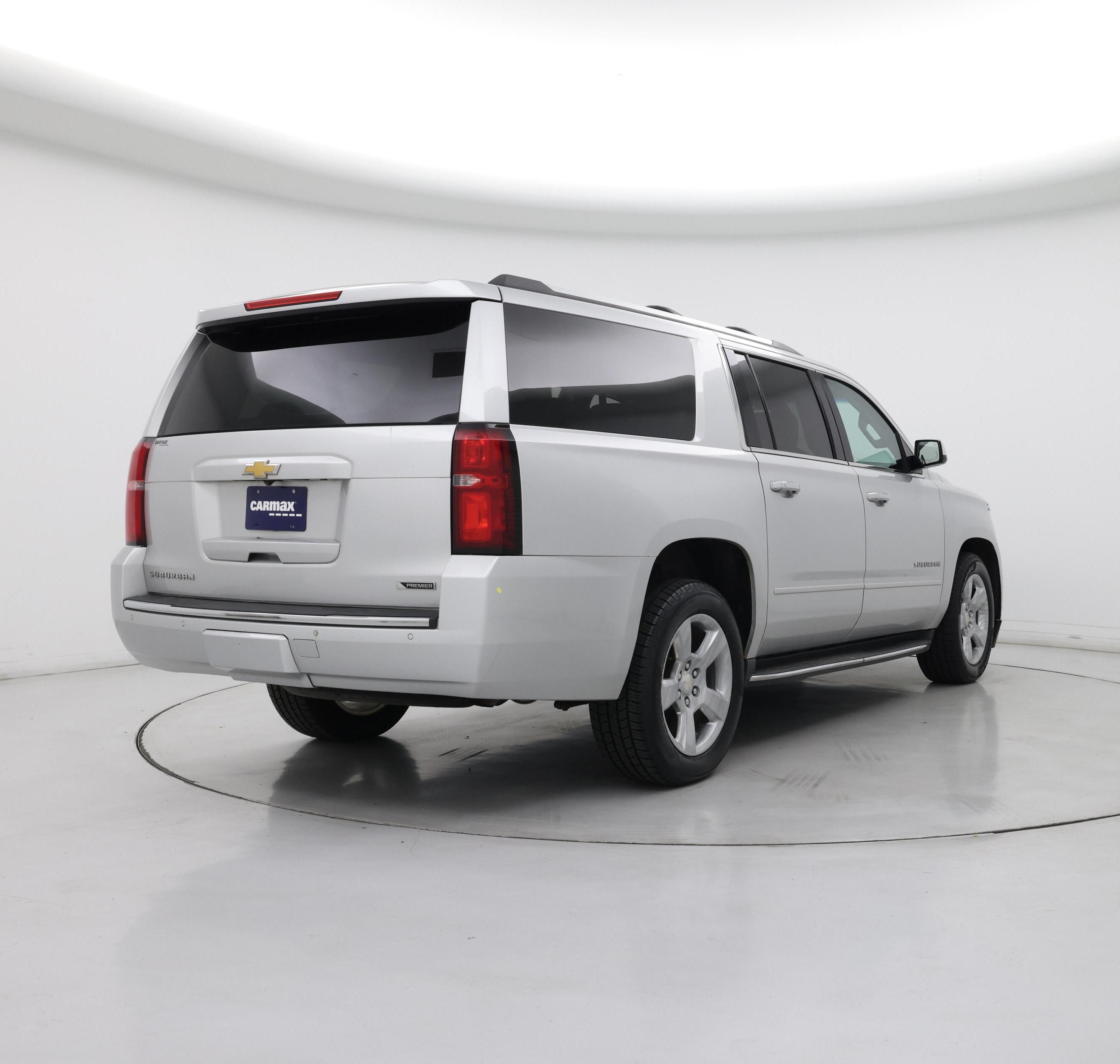 Thumbnail: 2017 Chevrolet Suburban - 8