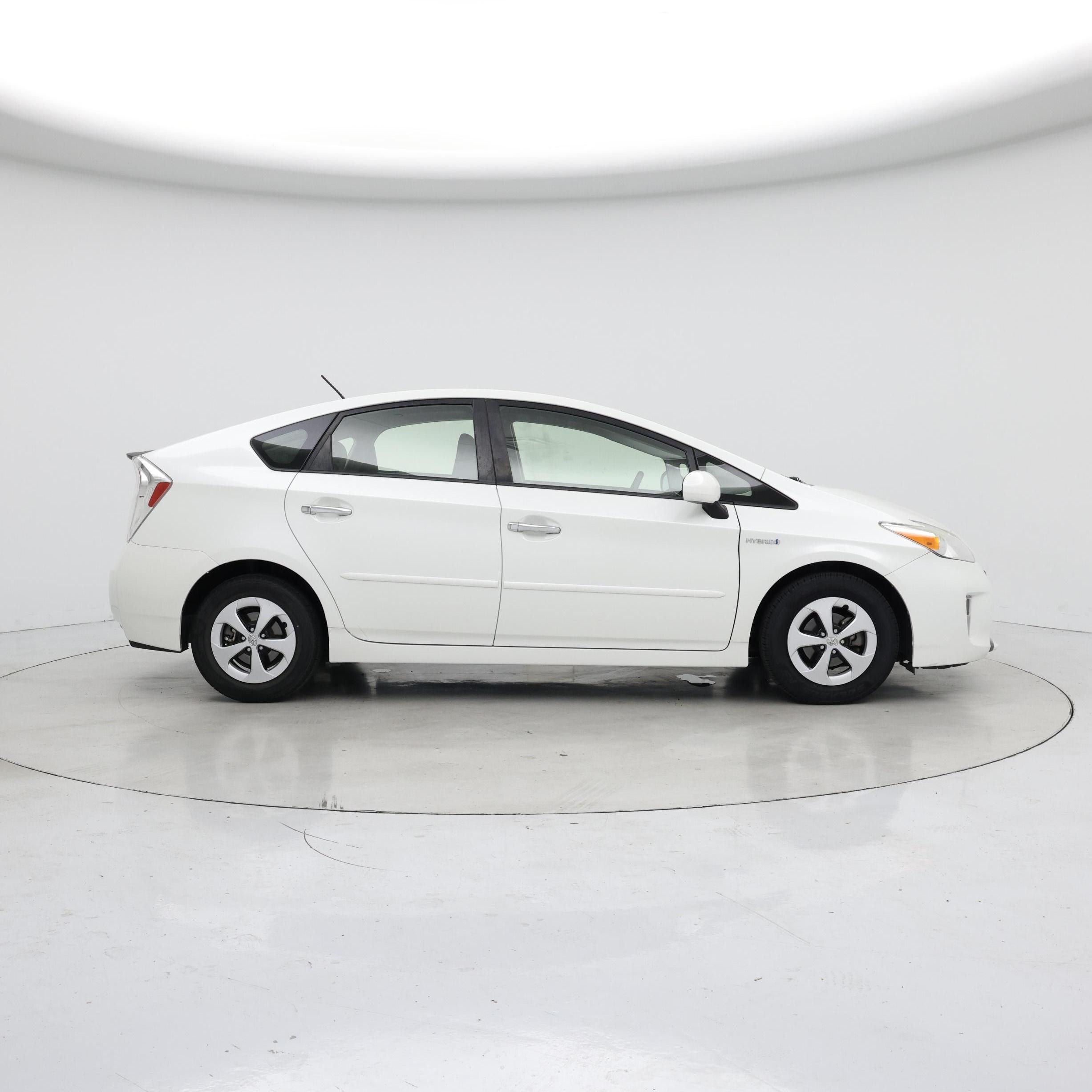 Thumbnail: 2014 Toyota Prius - 7