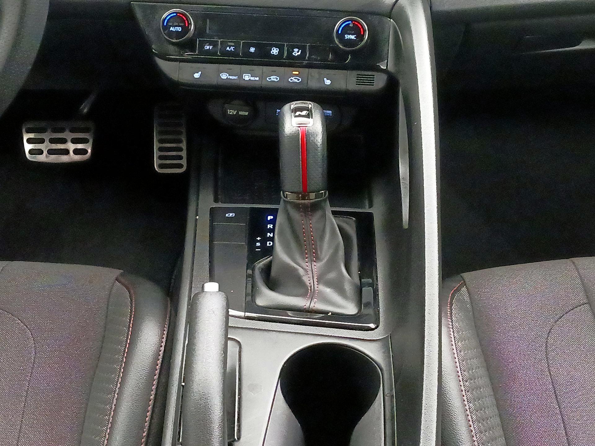 Thumbnail: 2023 Hyundai Elantra - 18