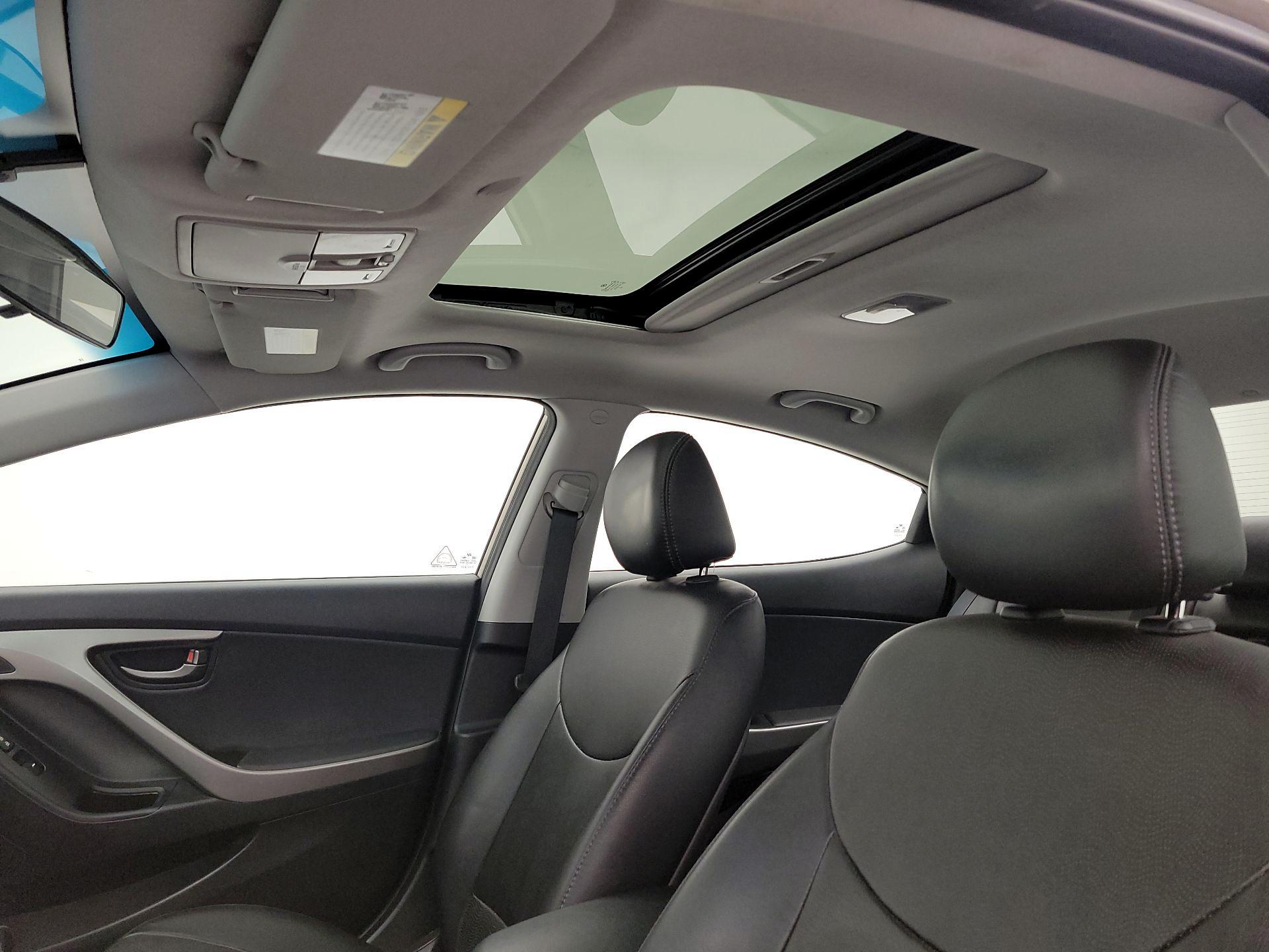Thumbnail: 2013 Hyundai Elantra - 20
