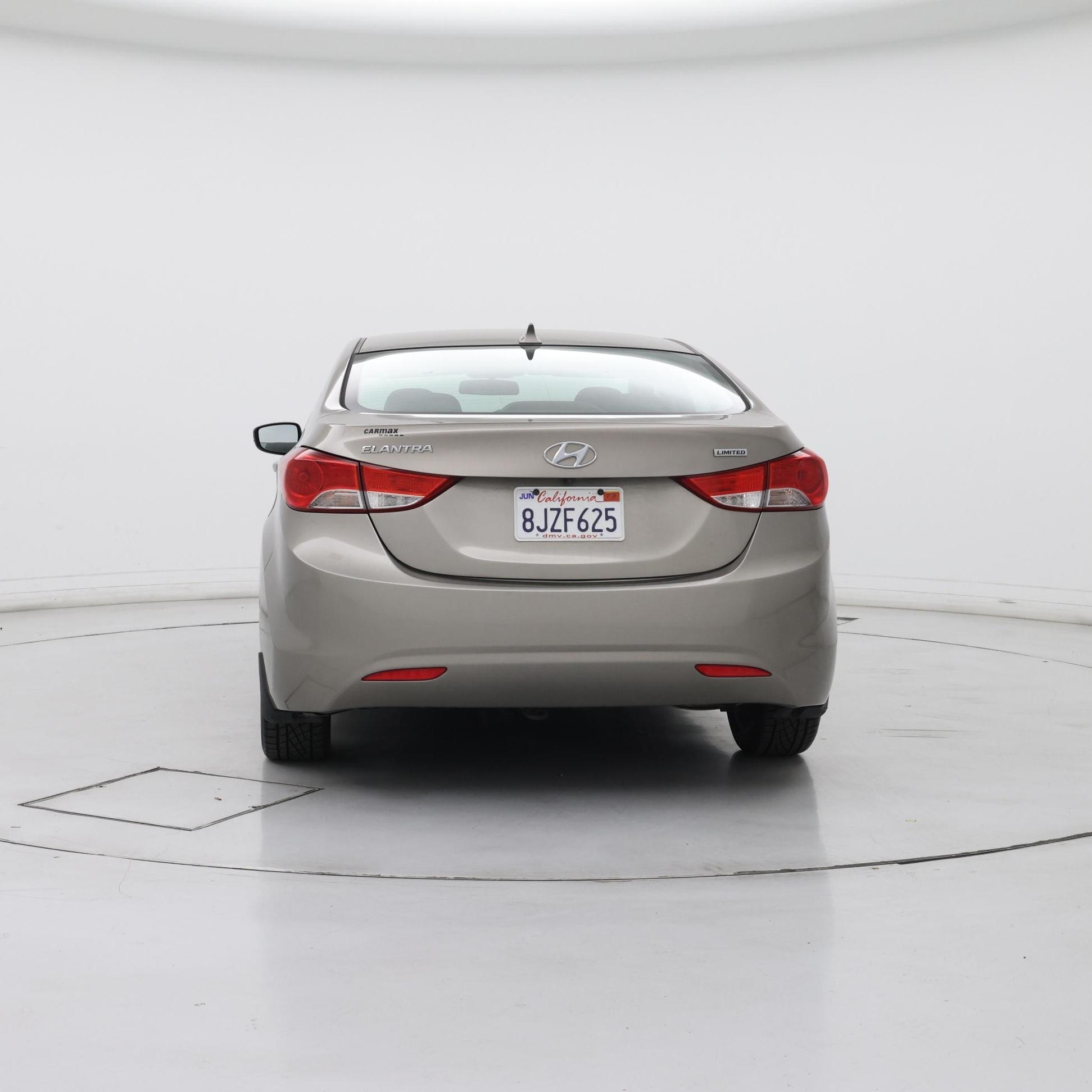 Thumbnail: 2013 Hyundai Elantra - 6