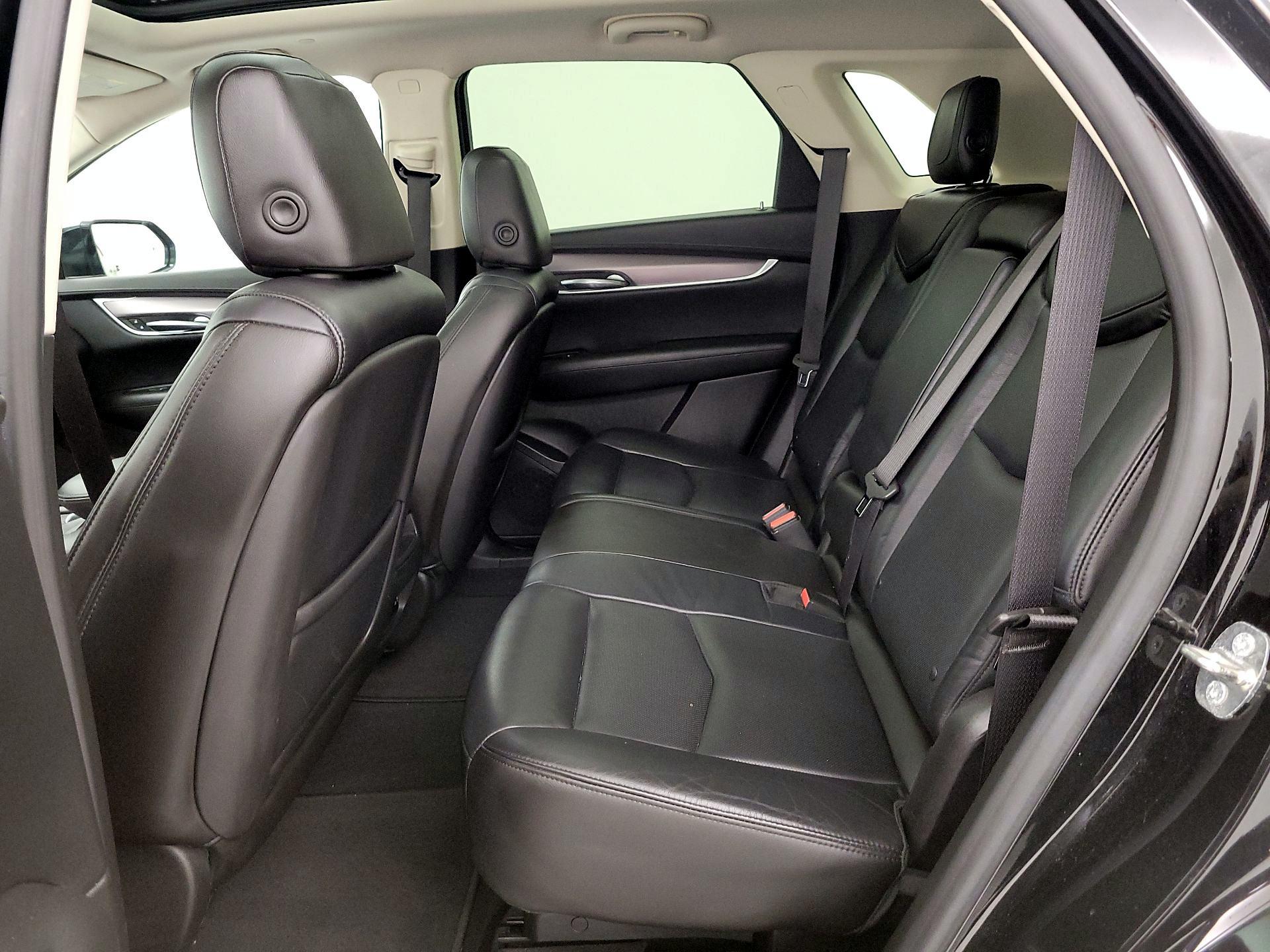 Thumbnail: 2017 Cadillac XT5 - 20