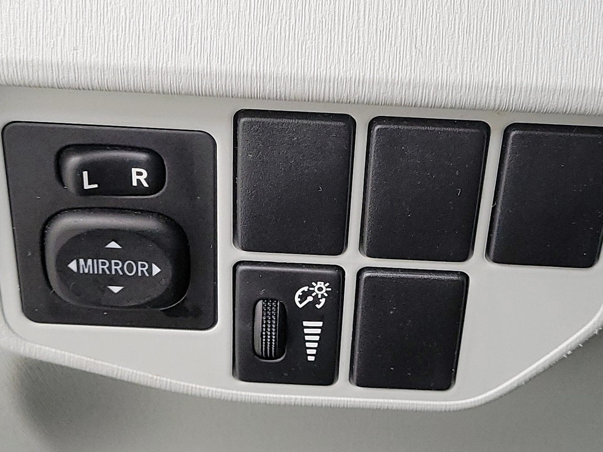 Thumbnail: 2015 Toyota Prius - 13