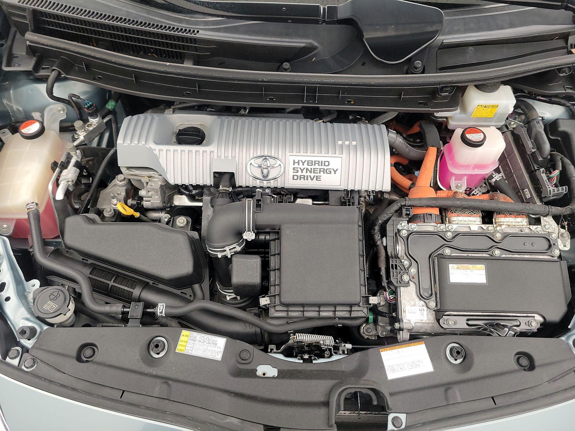 Thumbnail: 2015 Toyota Prius - 20