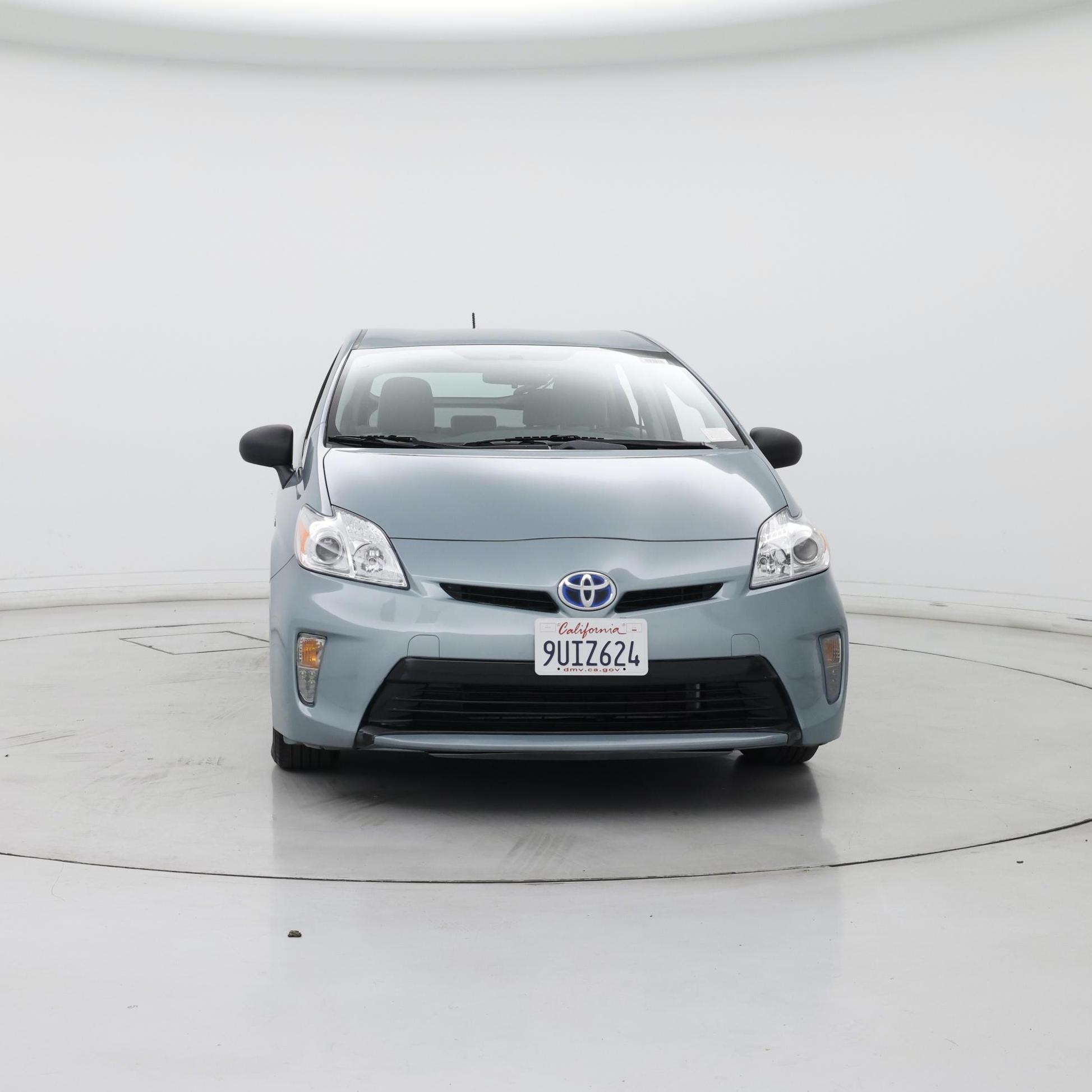 Thumbnail: 2015 Toyota Prius - 5