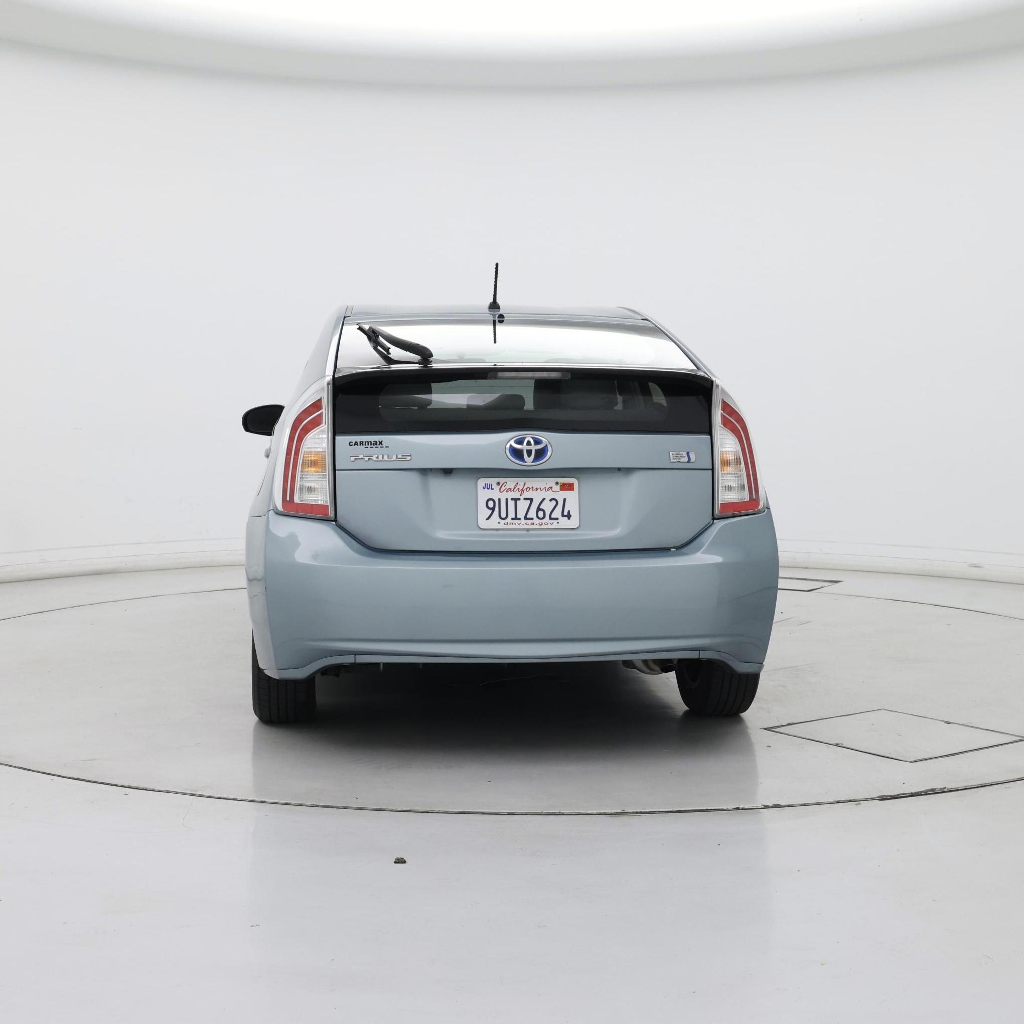 Thumbnail: 2015 Toyota Prius - 6