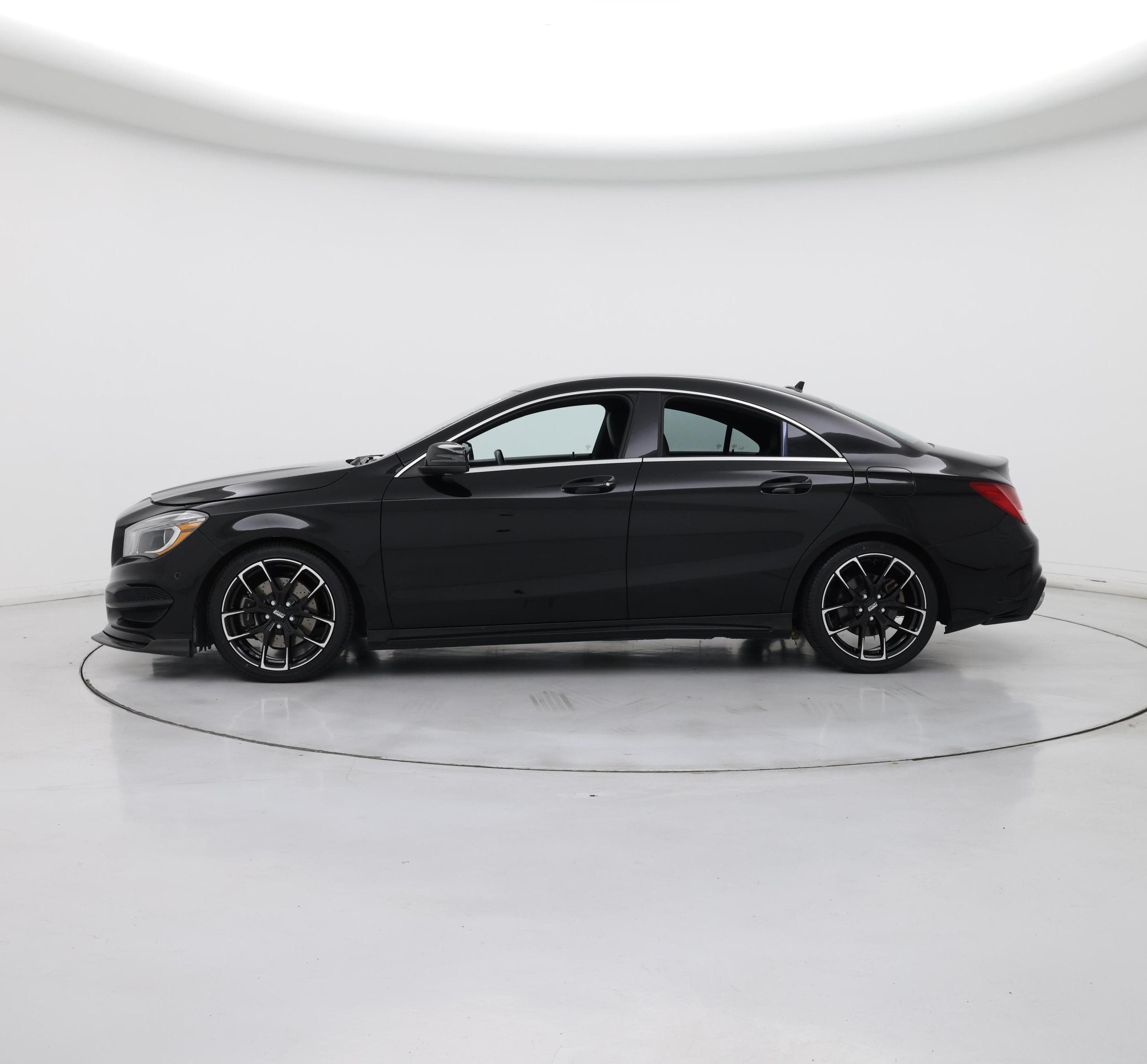 Thumbnail: 2014 Mercedes-Benz CLA - 3
