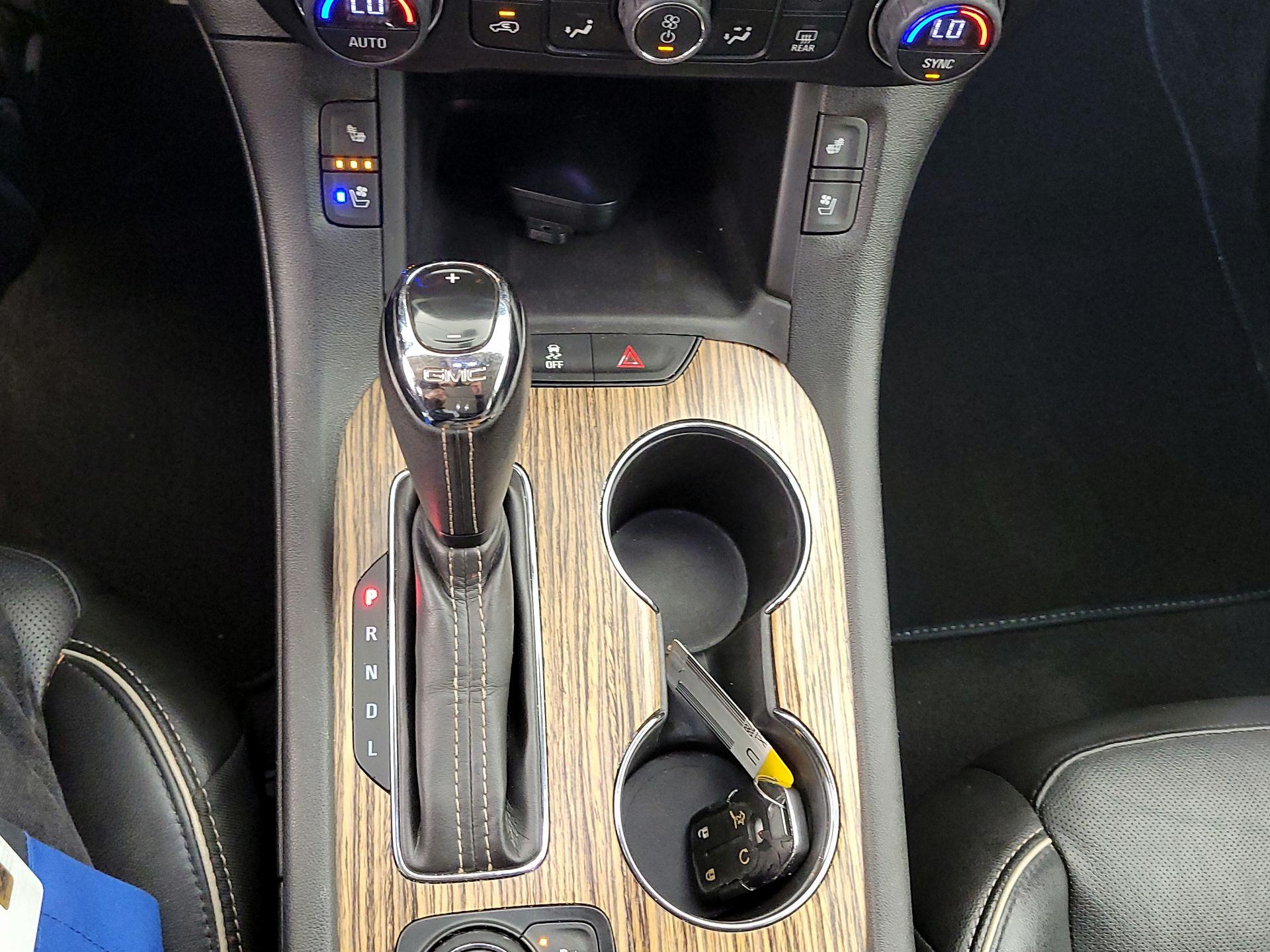 Thumbnail: 2019 GMC Acadia - 17