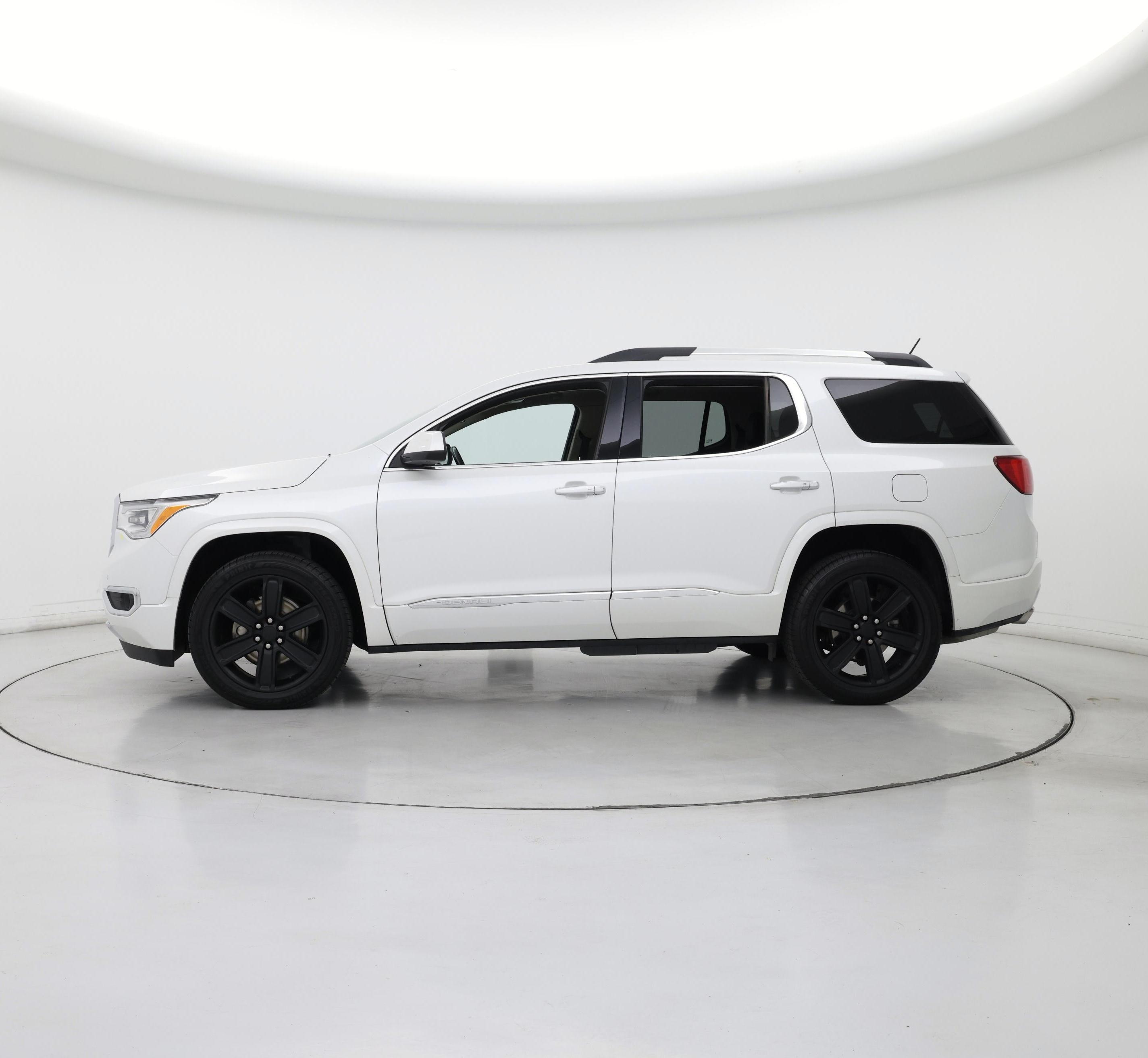 Thumbnail: 2019 GMC Acadia - 3