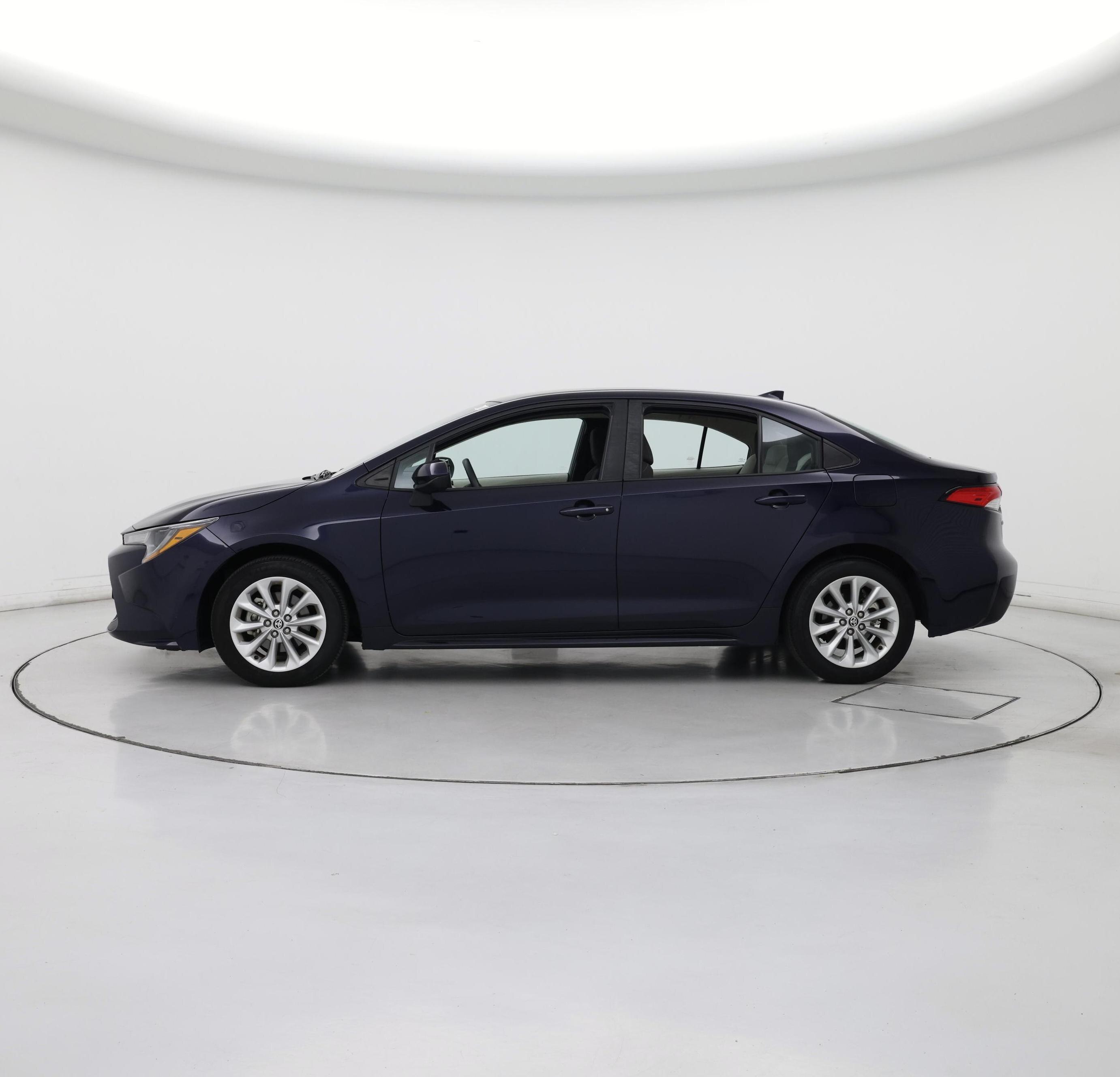 Thumbnail: 2022 Toyota Corolla - 3