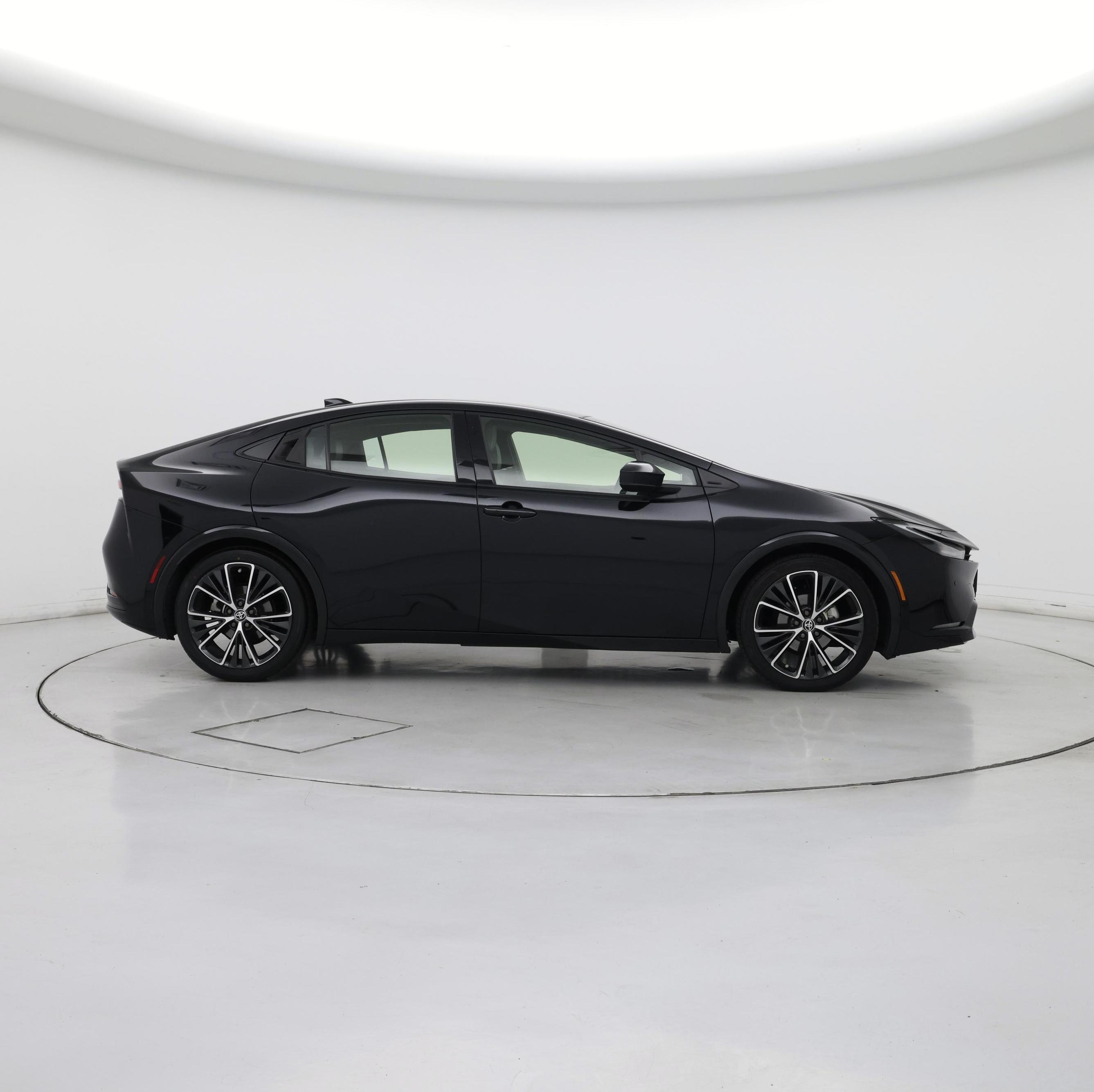 Thumbnail: 2023 Toyota Prius - 7