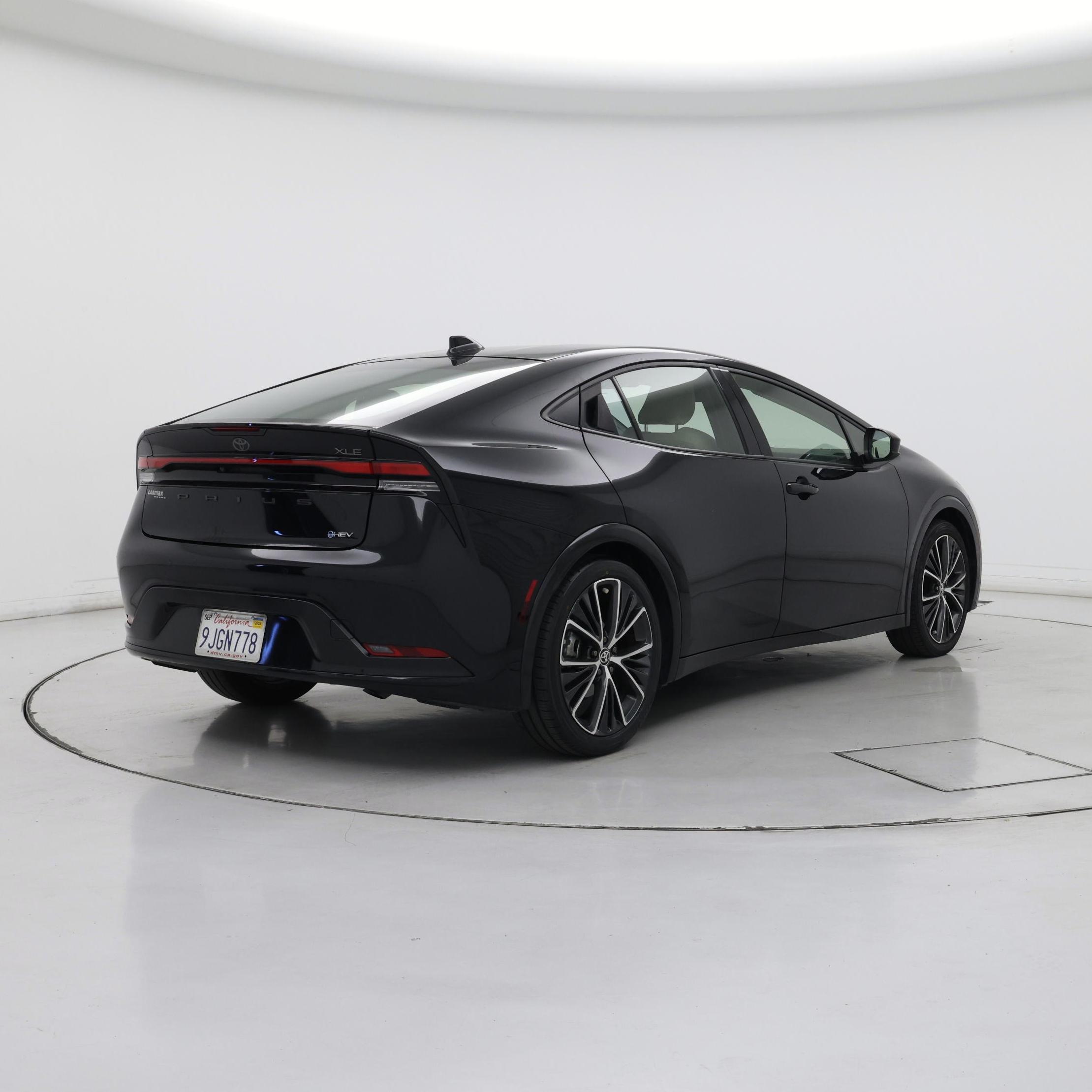 Thumbnail: 2023 Toyota Prius - 8
