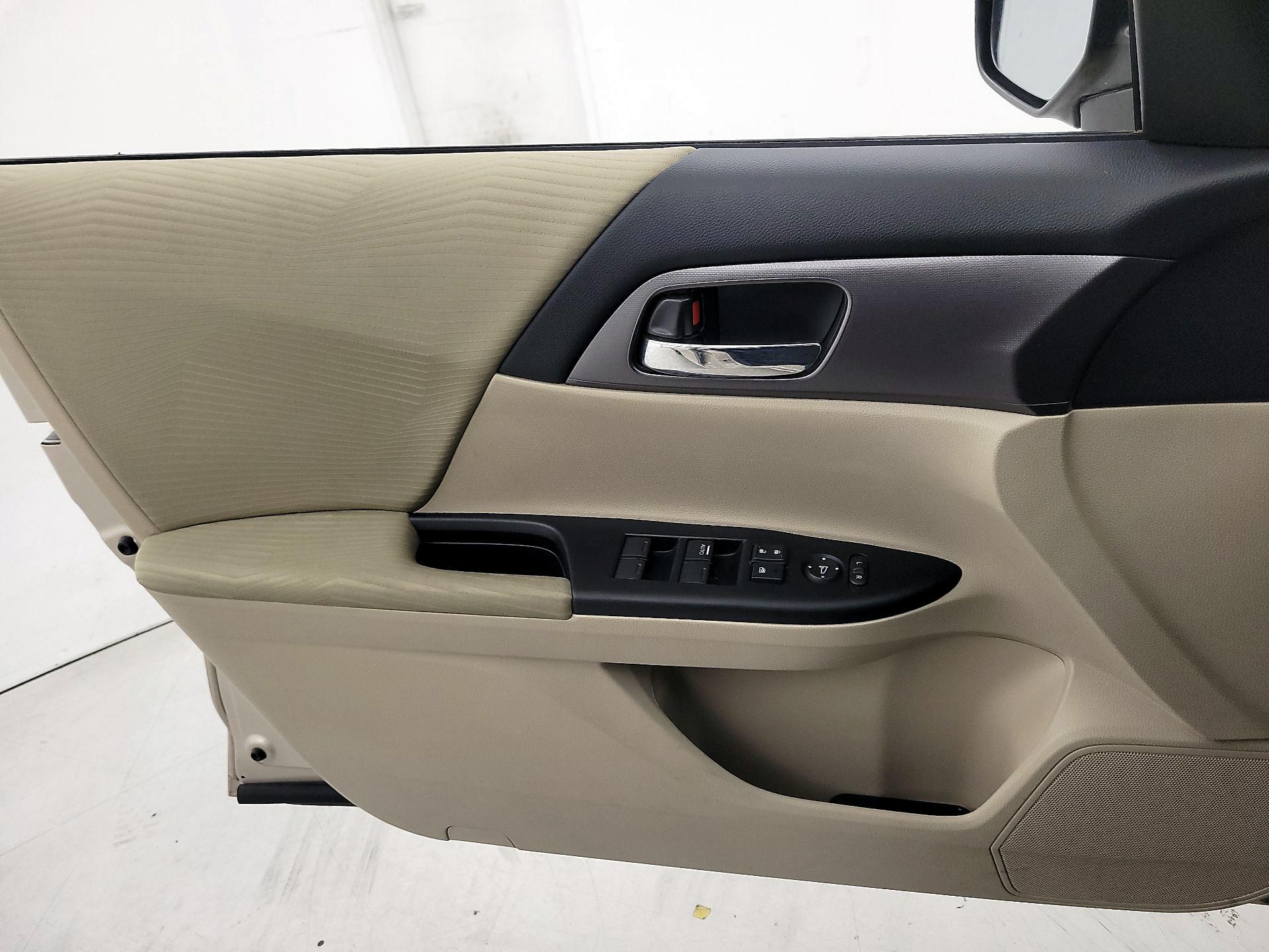 Thumbnail: 2014 Honda Accord - 12