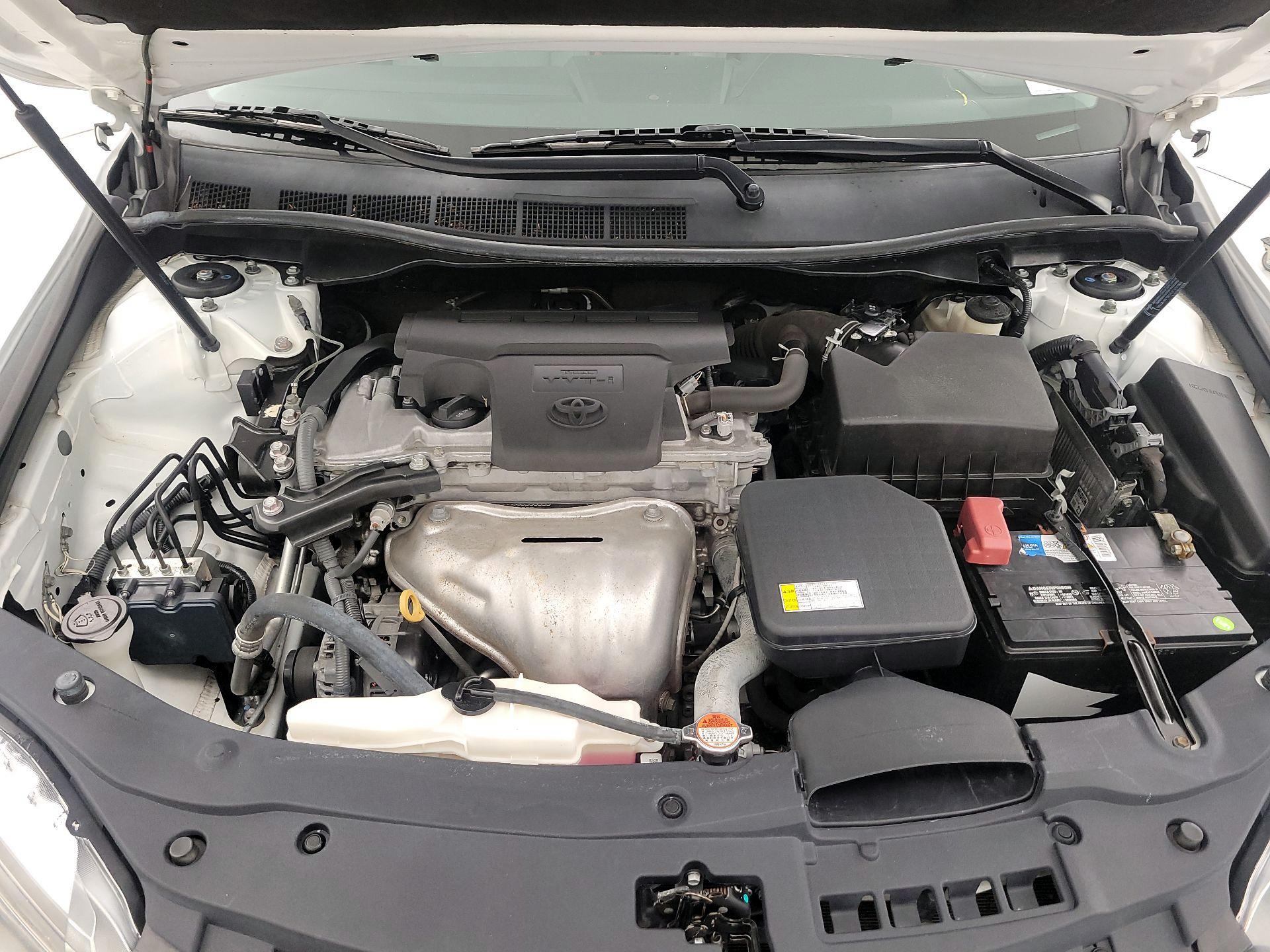 Thumbnail: 2016 Toyota Camry - 20