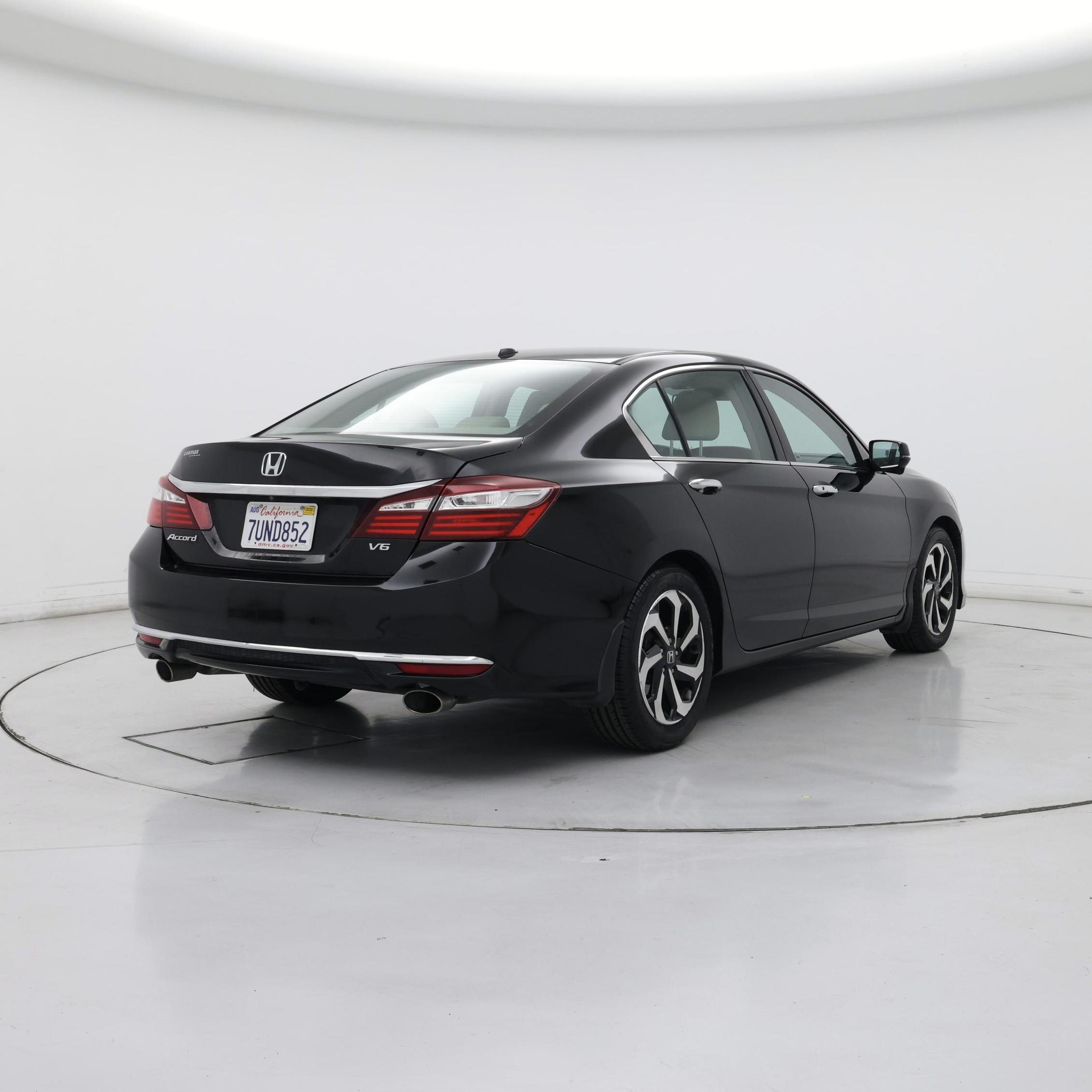 Thumbnail: 2016 Honda Accord - 8