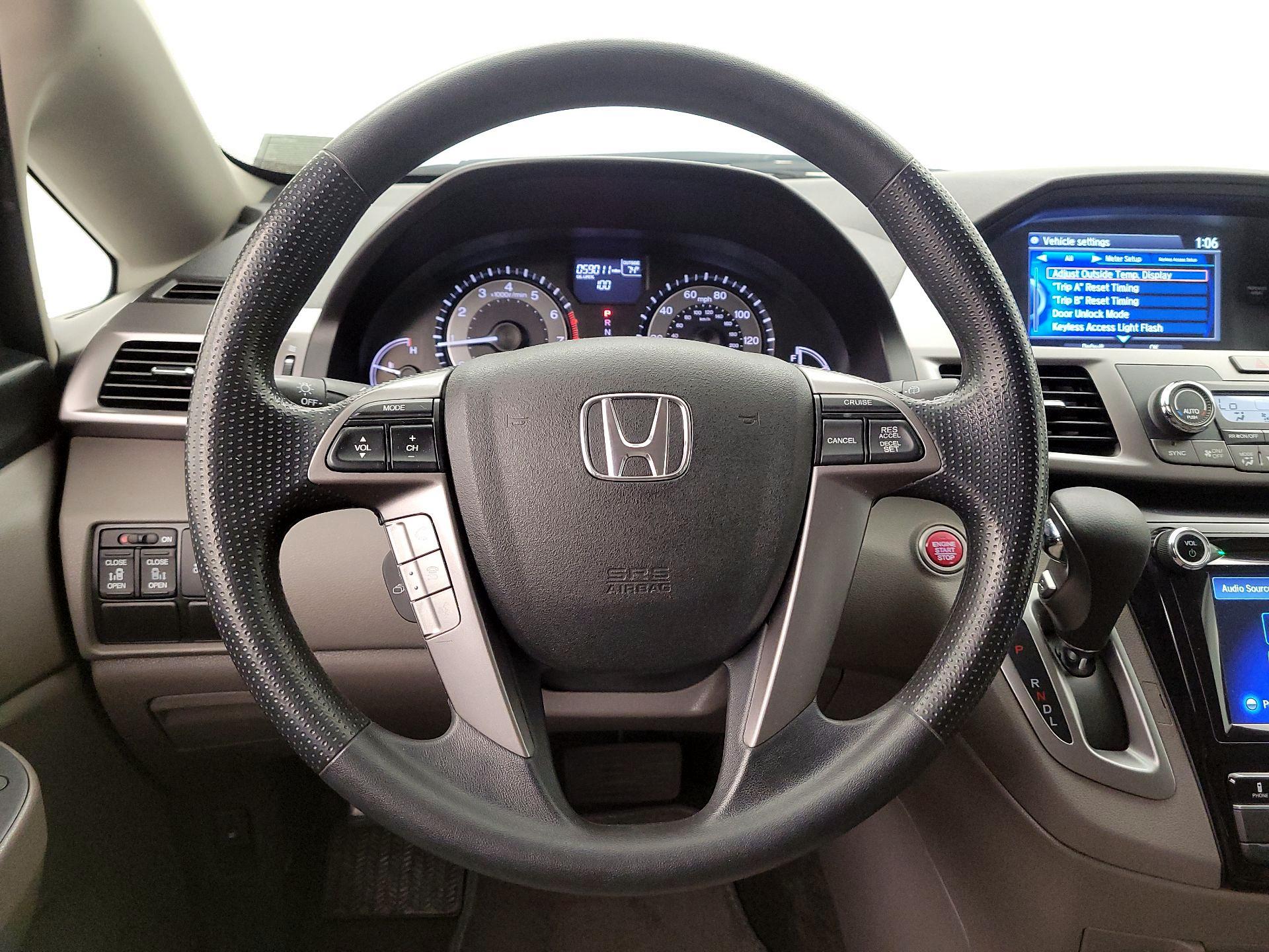 Thumbnail: 2016 Honda Odyssey - 10