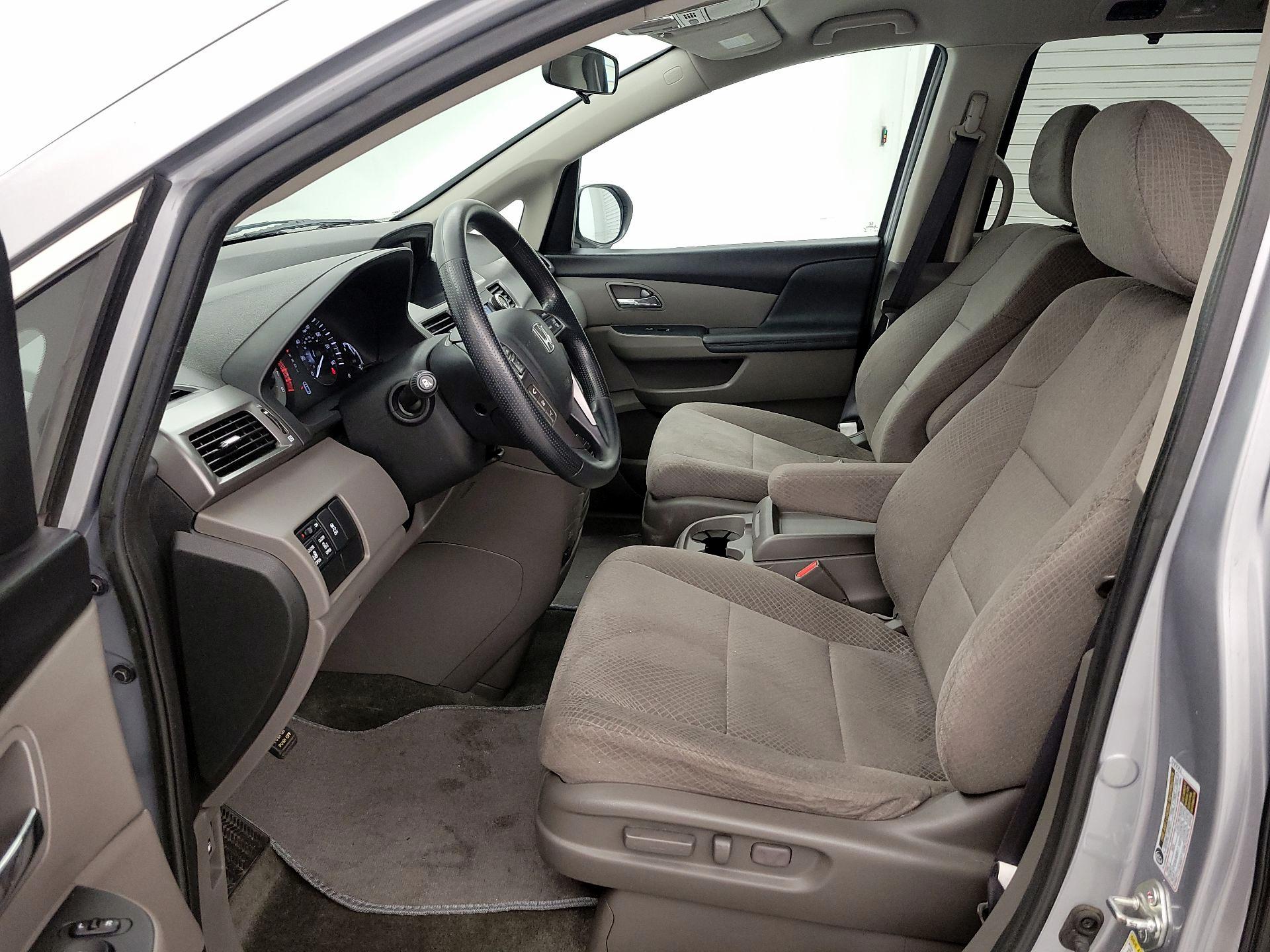 Thumbnail: 2016 Honda Odyssey - 11