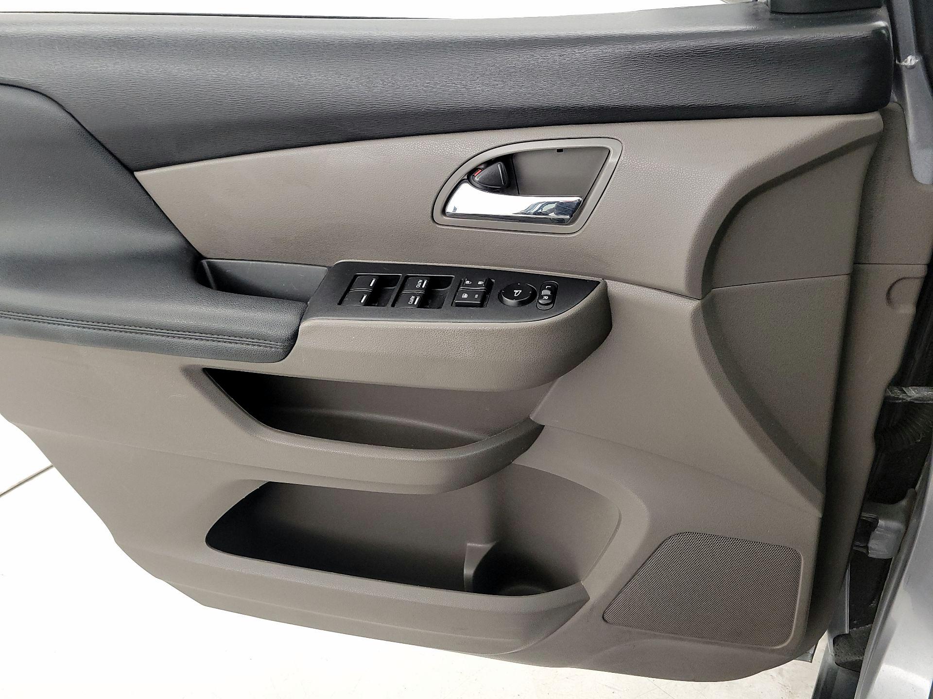Thumbnail: 2016 Honda Odyssey - 12
