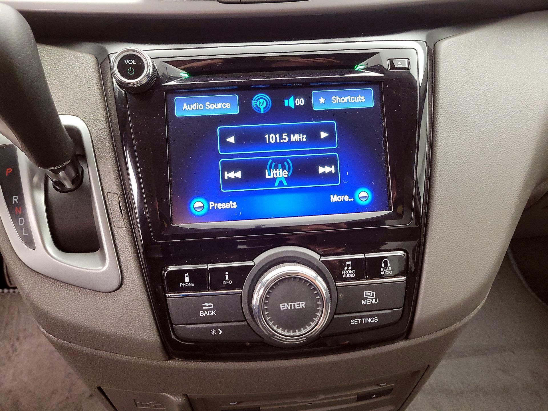 Thumbnail: 2016 Honda Odyssey - 15
