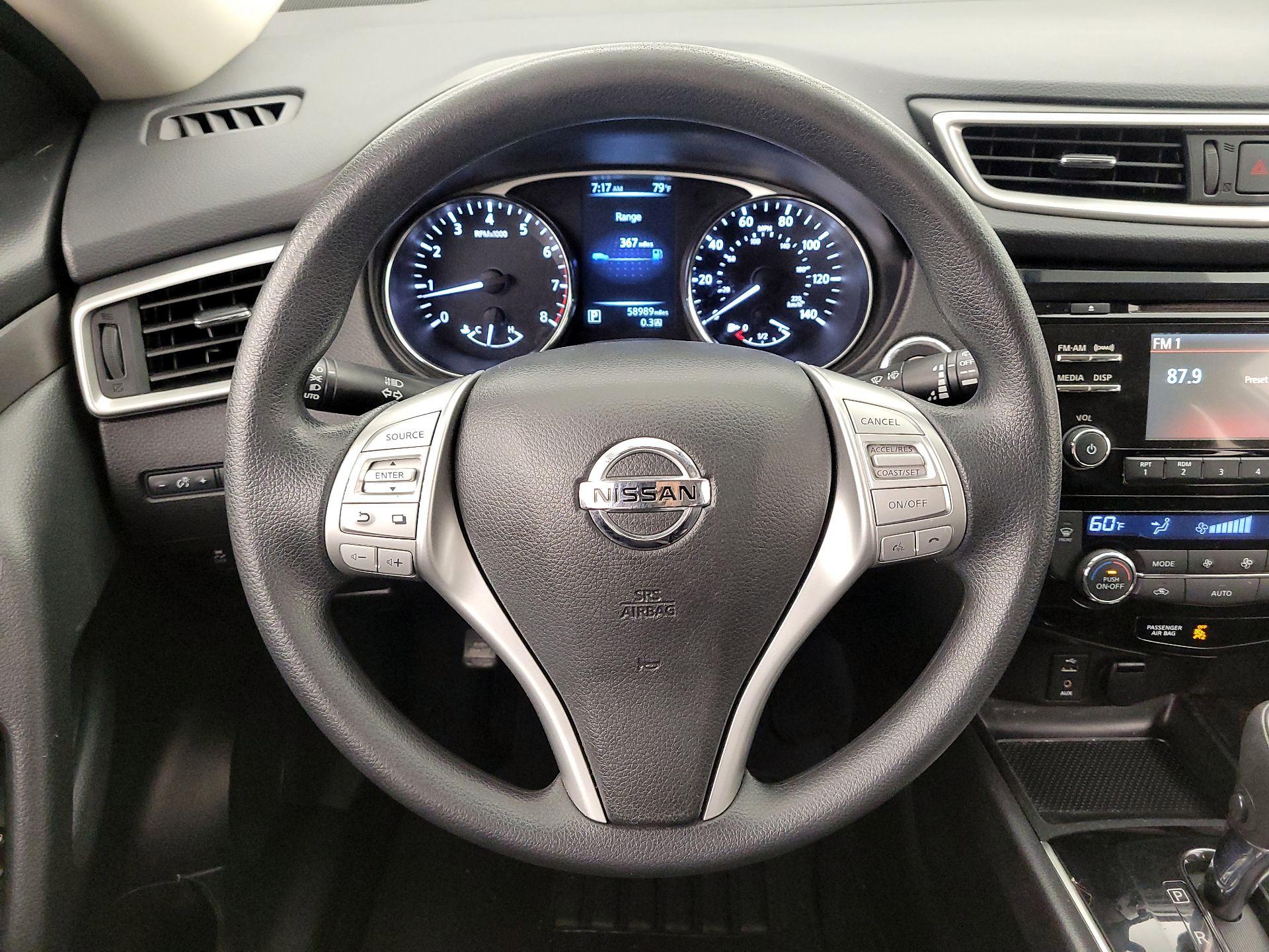 Thumbnail: 2016 Nissan Rogue - 10