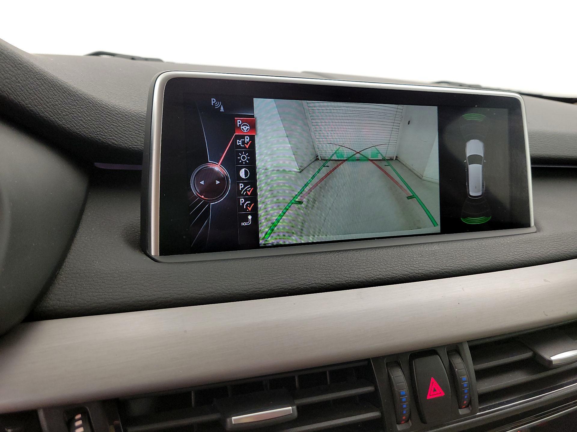 Thumbnail: 2015 BMW X5 - 15