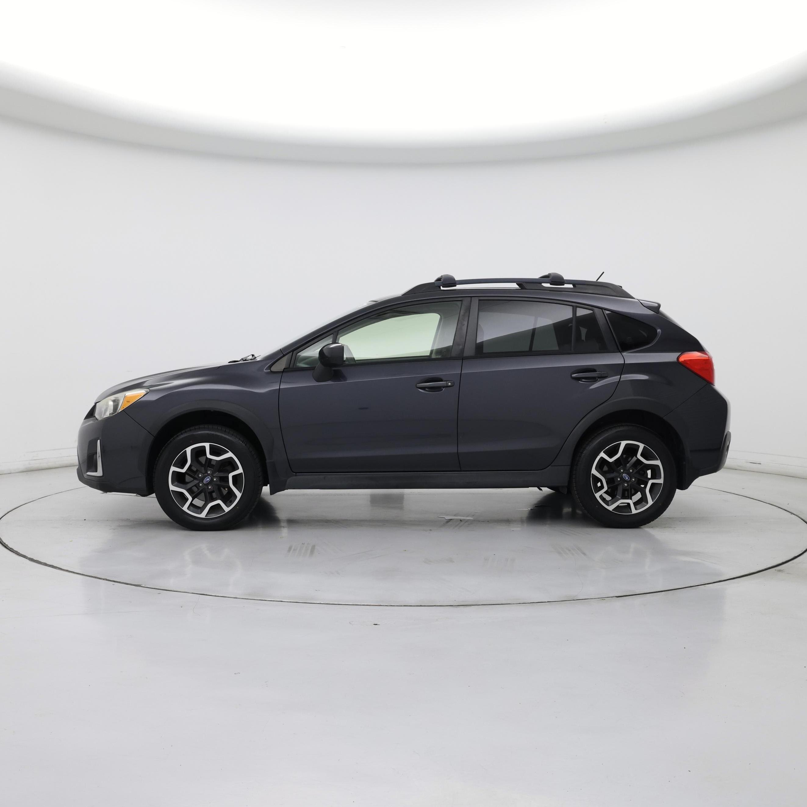 Thumbnail: 2016 Subaru XV Crosstrek - 3